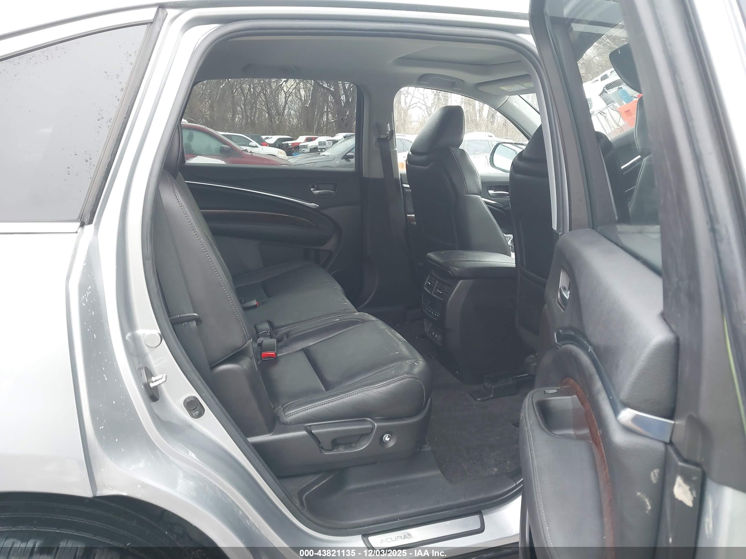ACURA MDX image 8