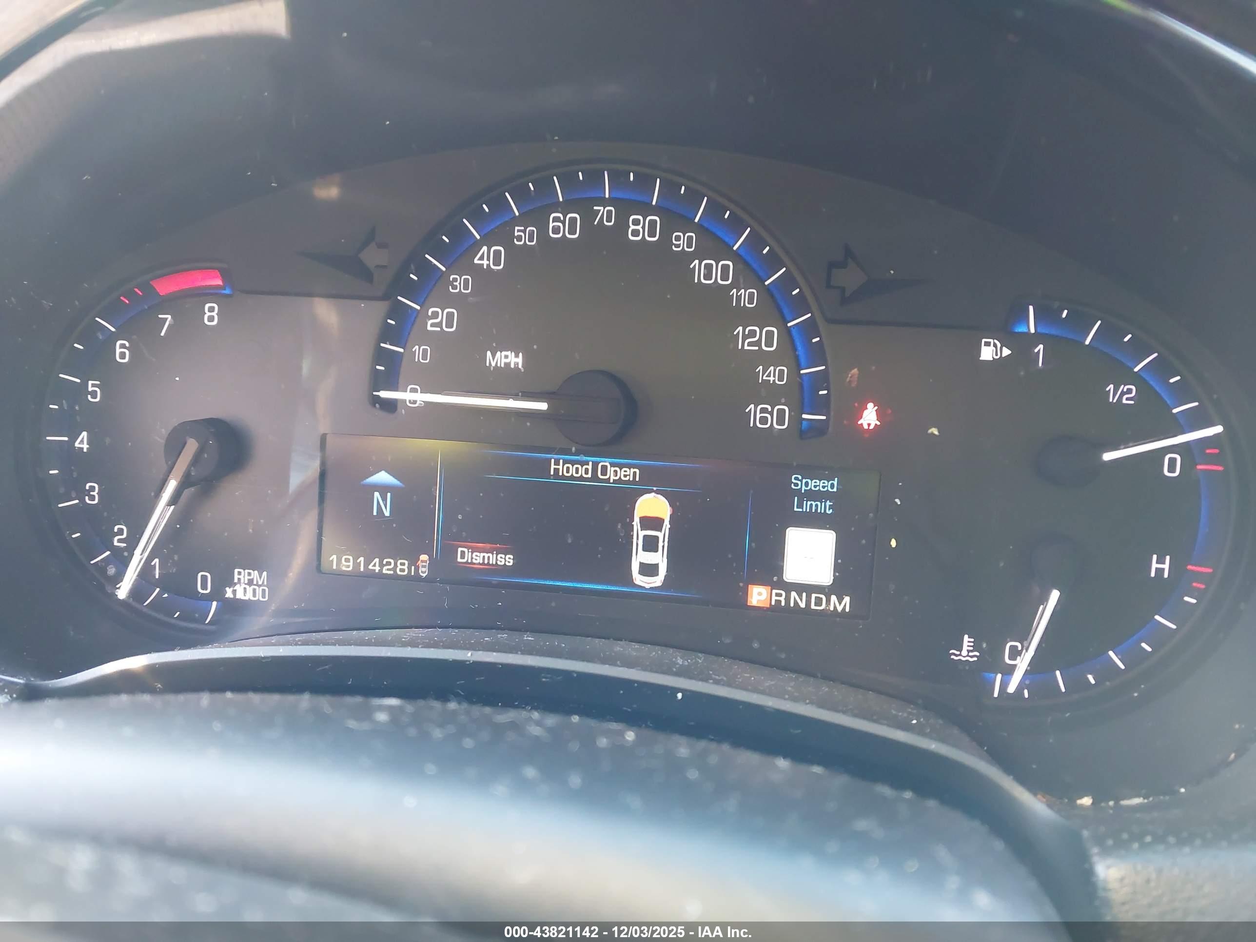 CADILLAC XTS image 7