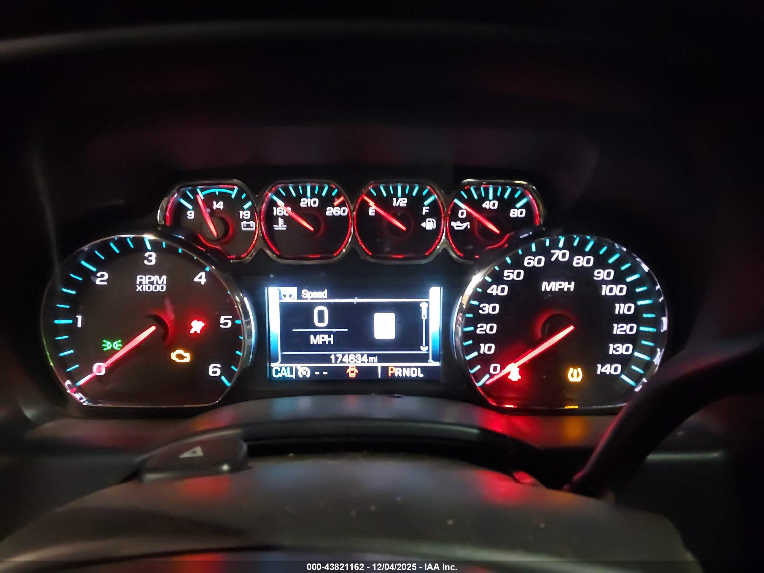 CHEVROLET SILVERADO image 7