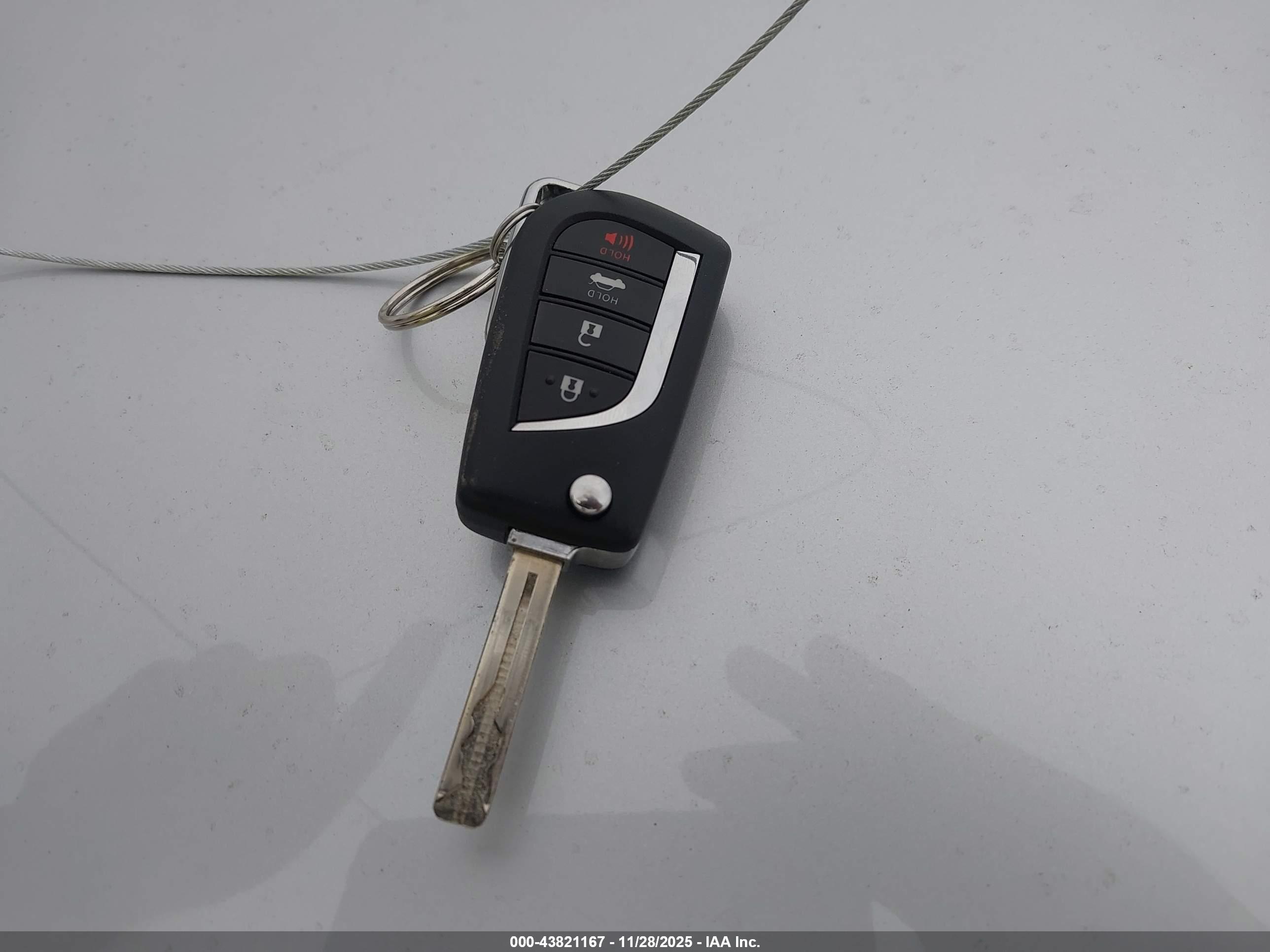 TOYOTA COROLLA image 11