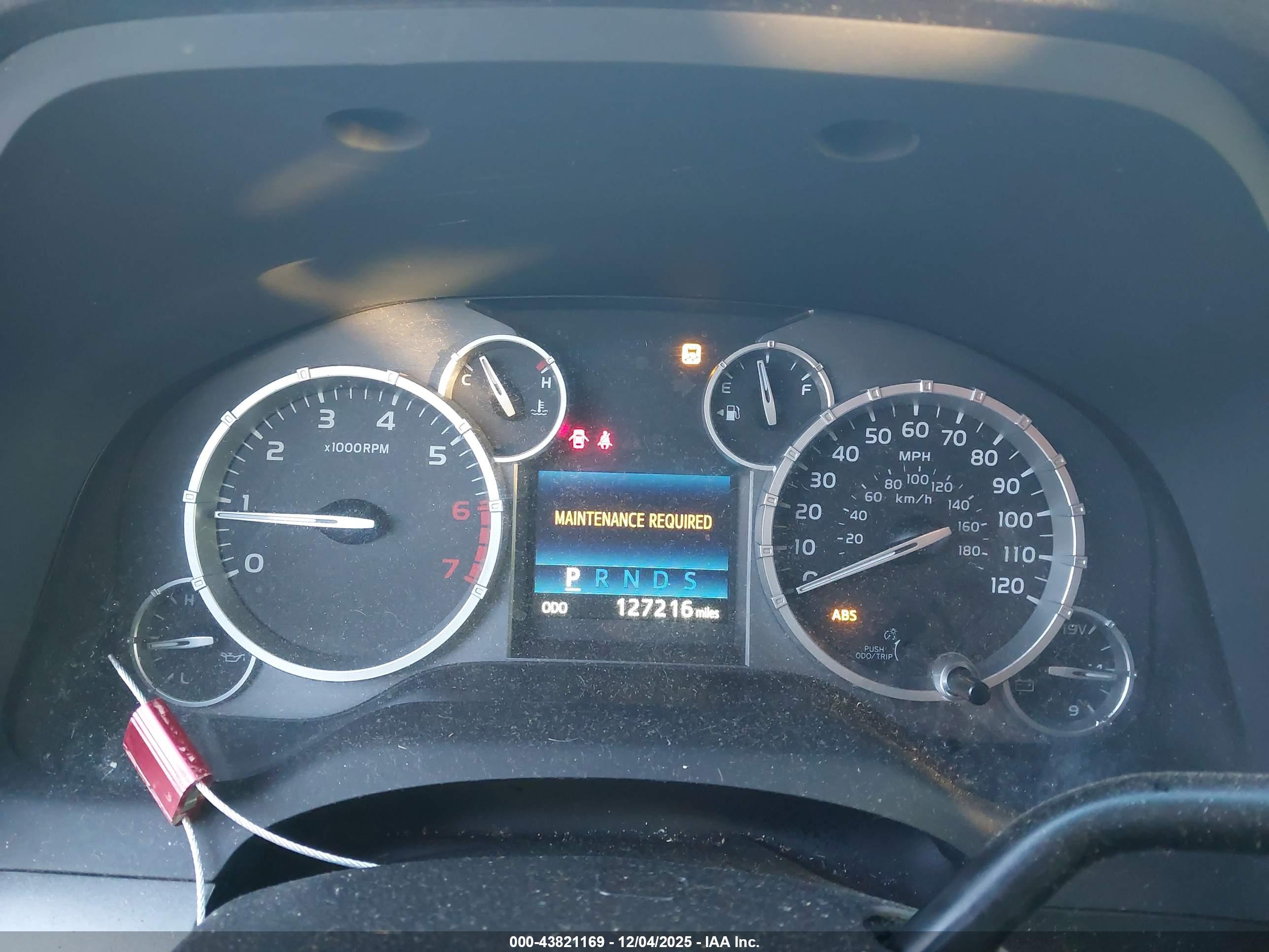TOYOTA TUNDRA image 7
