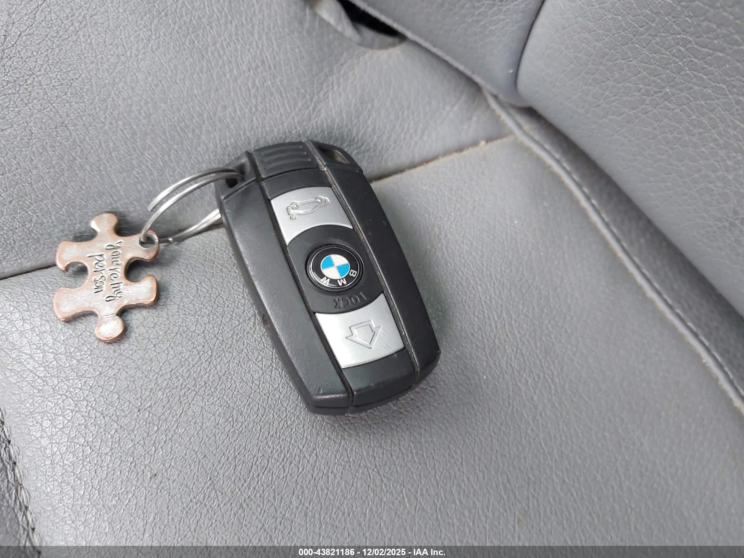 BMW 328I image 11