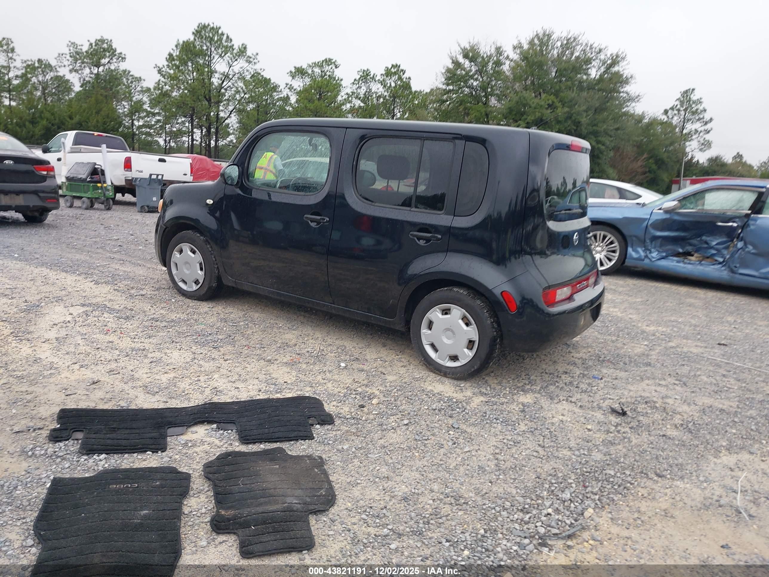 NISSAN CUBE image 3