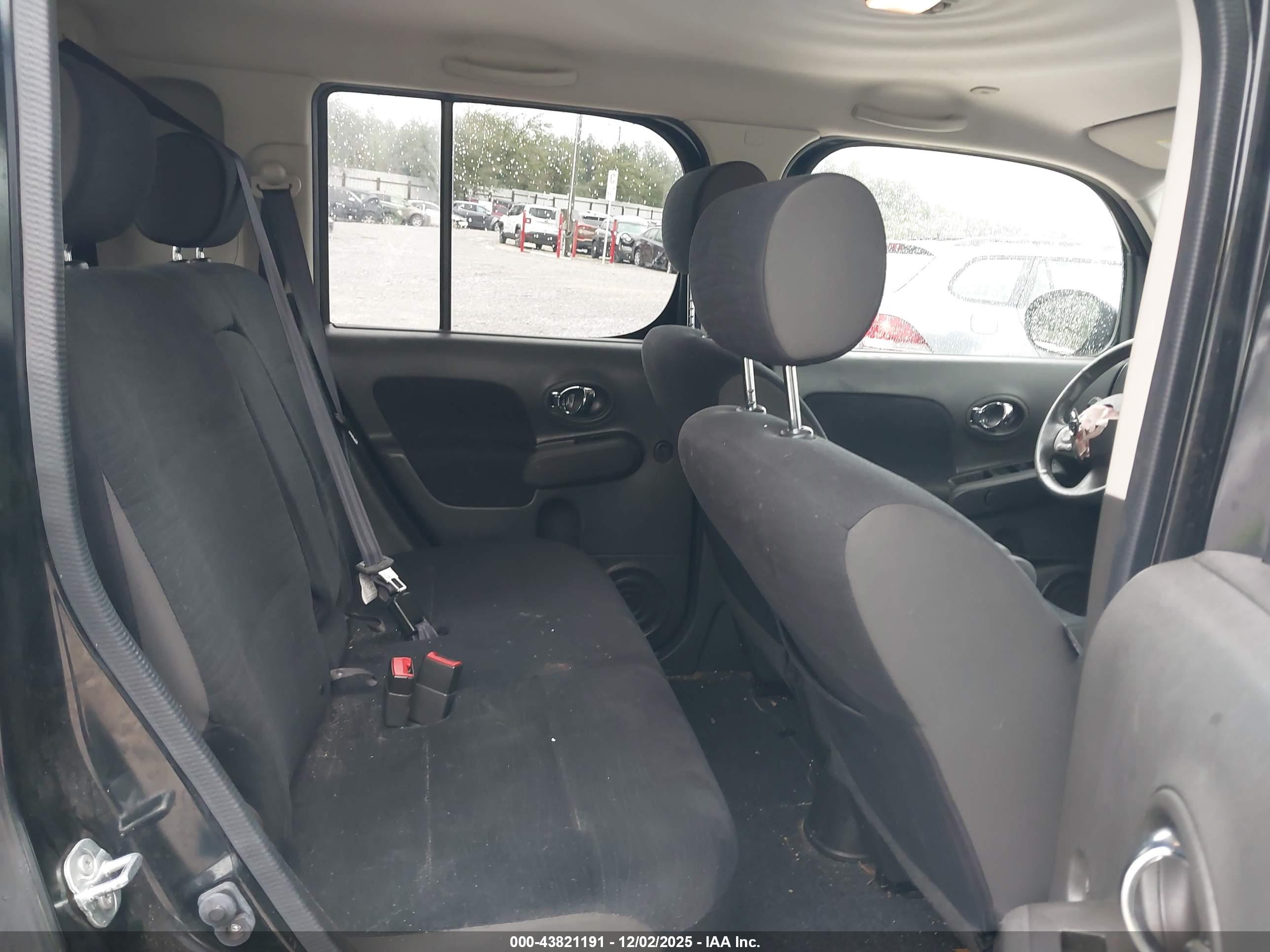 NISSAN CUBE image 8