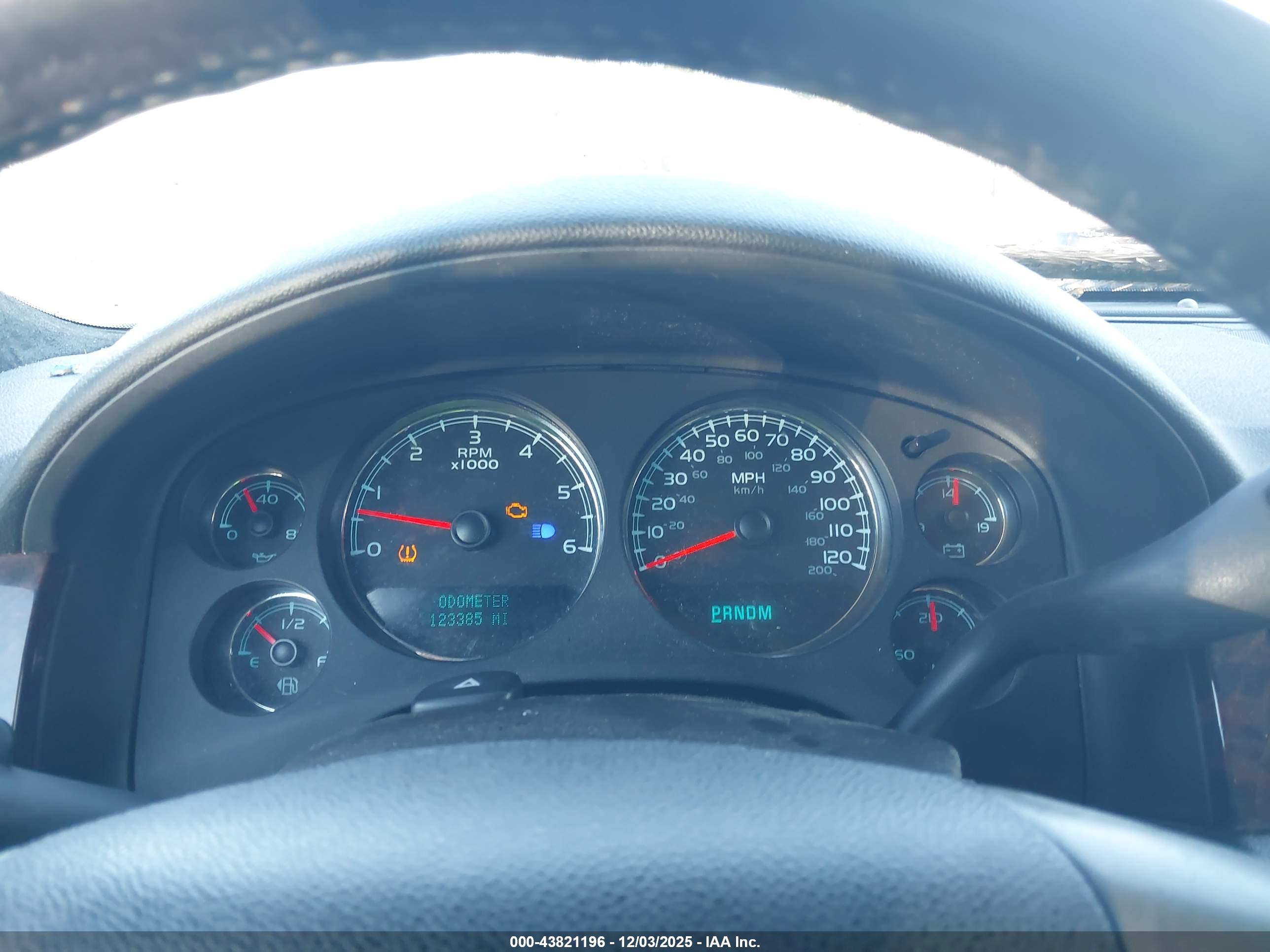 GMC SIERRA image 7