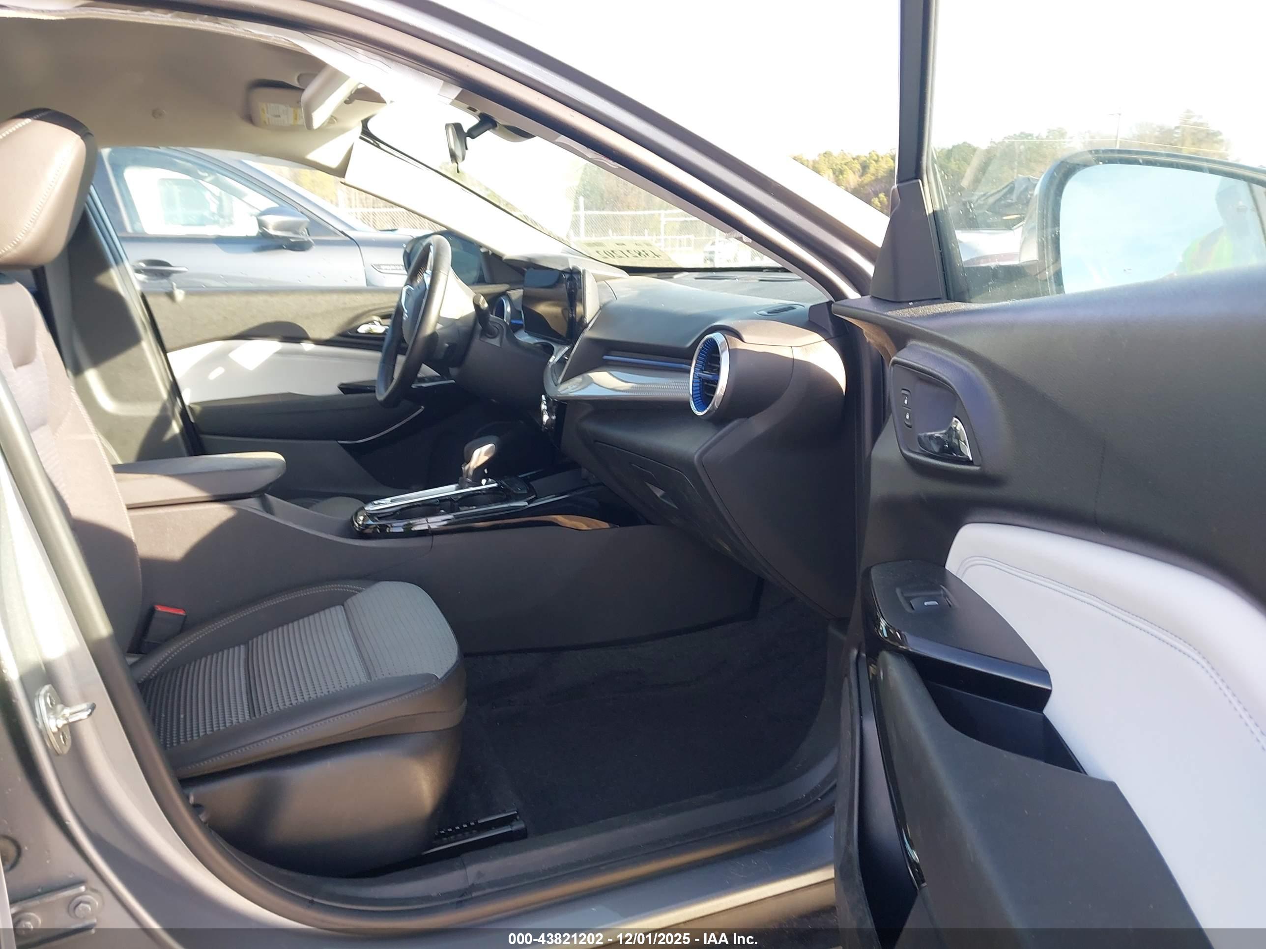 CHEVROLET TRAX image 5