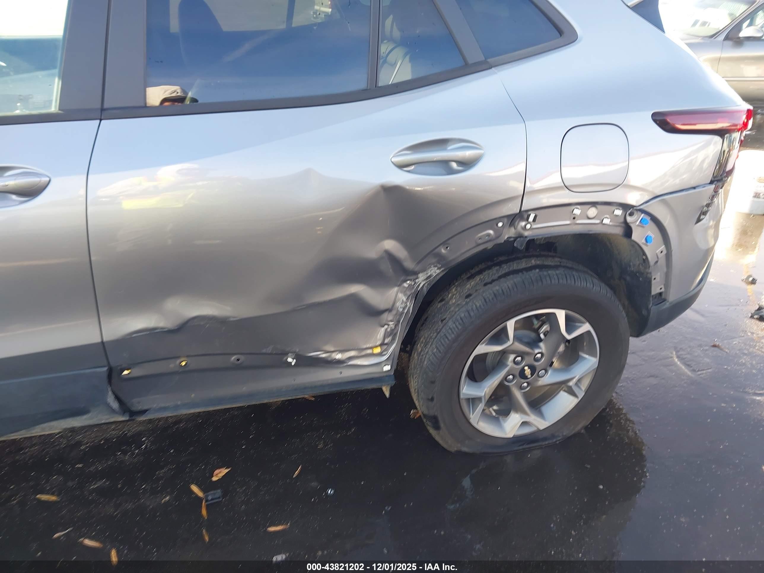 CHEVROLET TRAX image 6