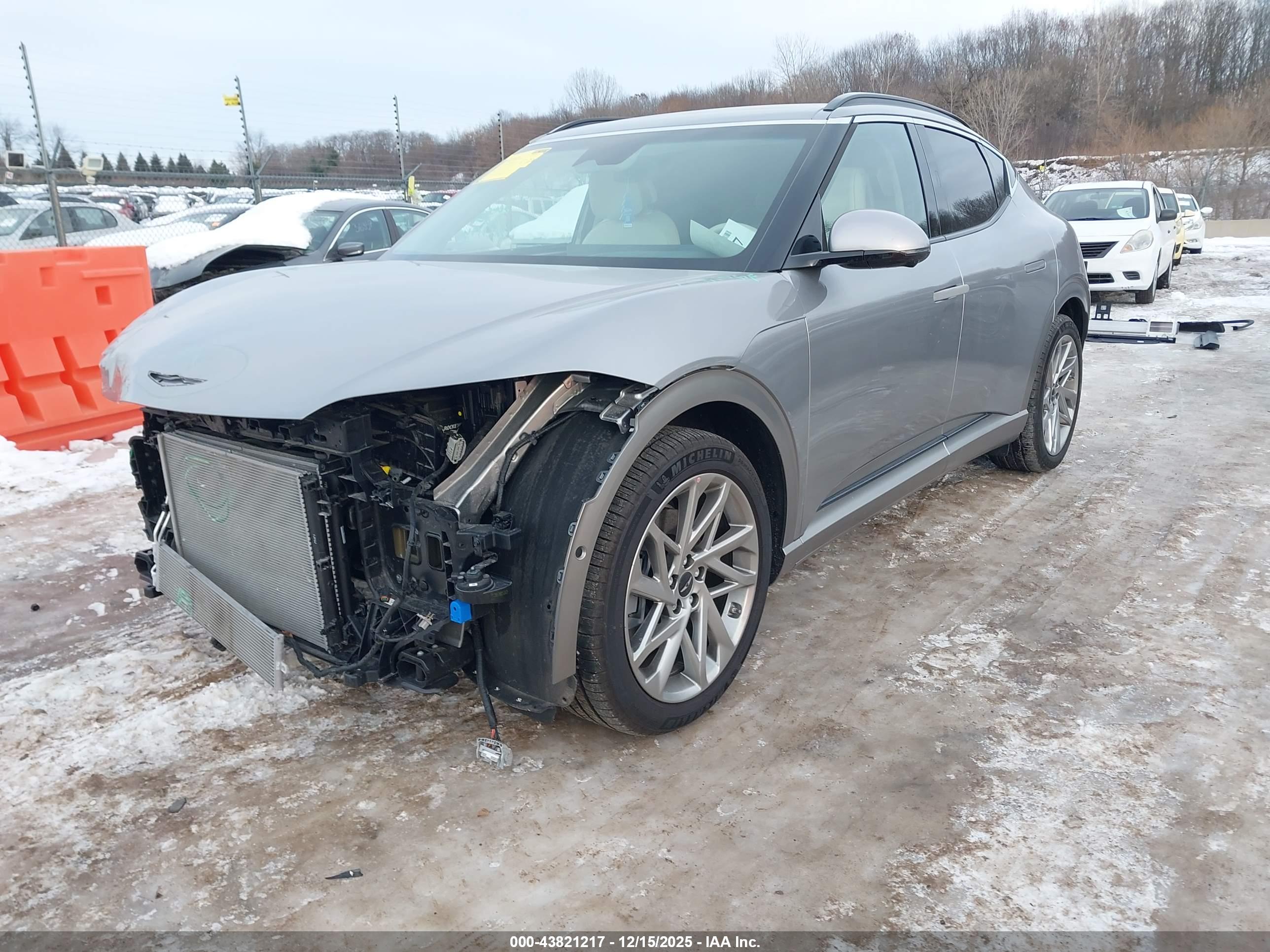 GENESIS GV60 image 2