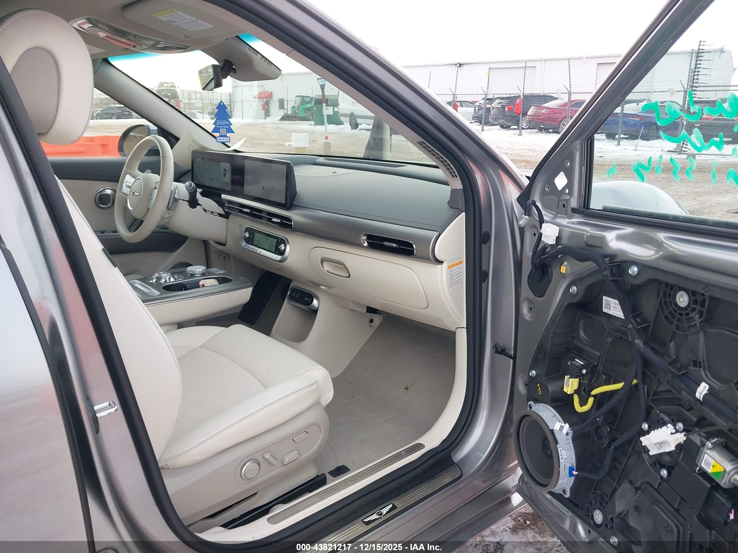 GENESIS GV60 image 5