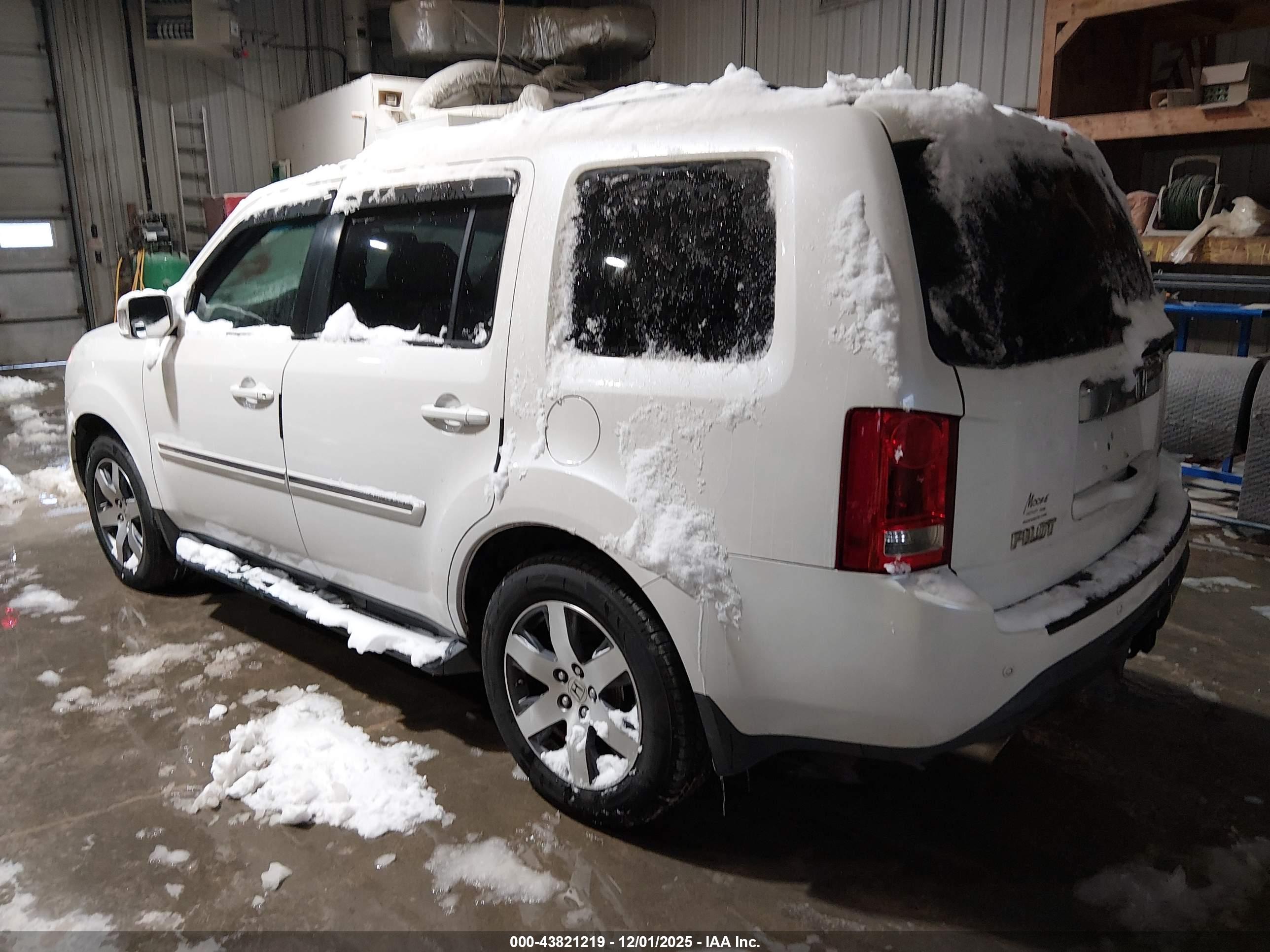 HONDA PILOT image 3