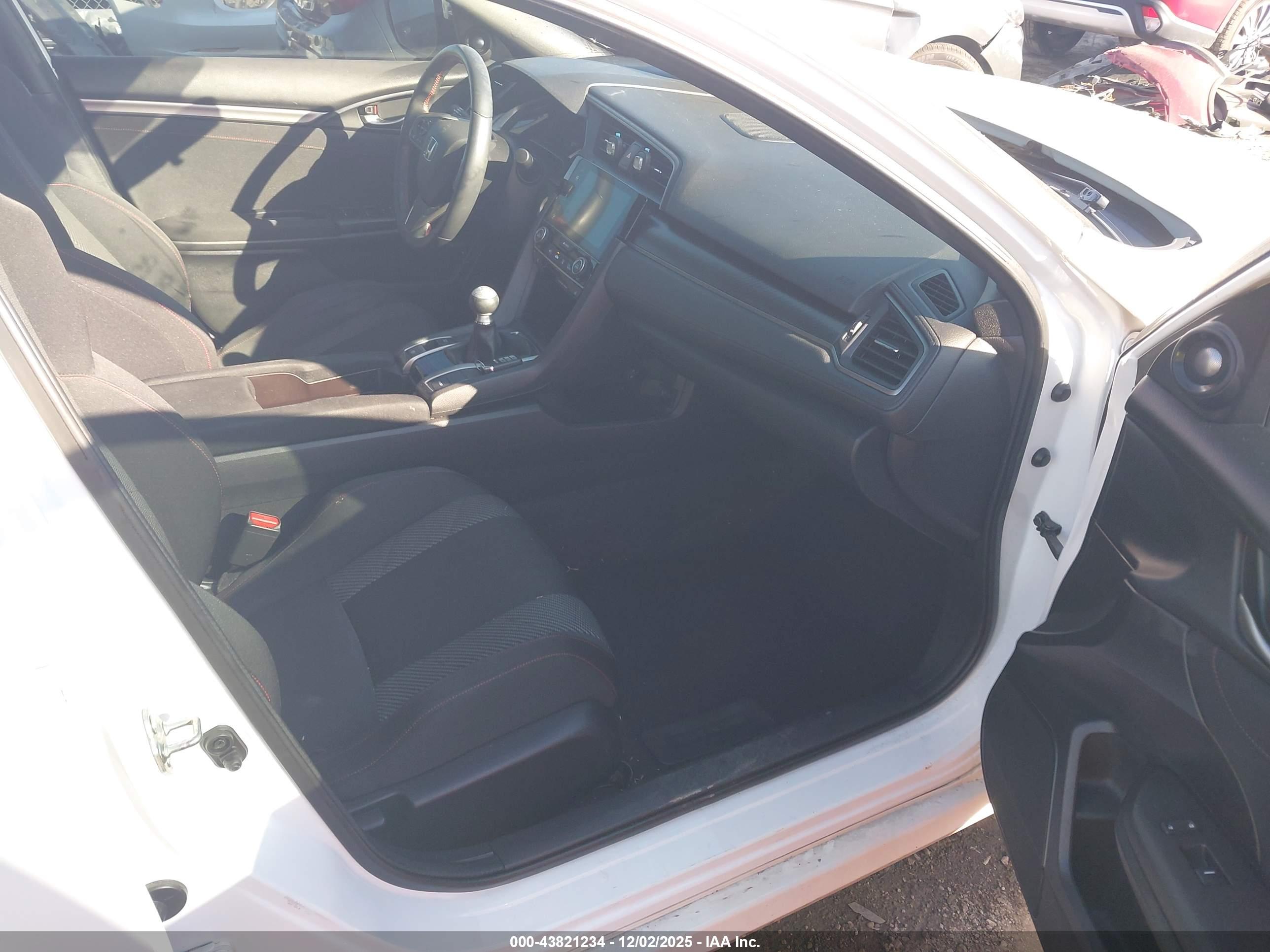 HONDA CIVIC image 5