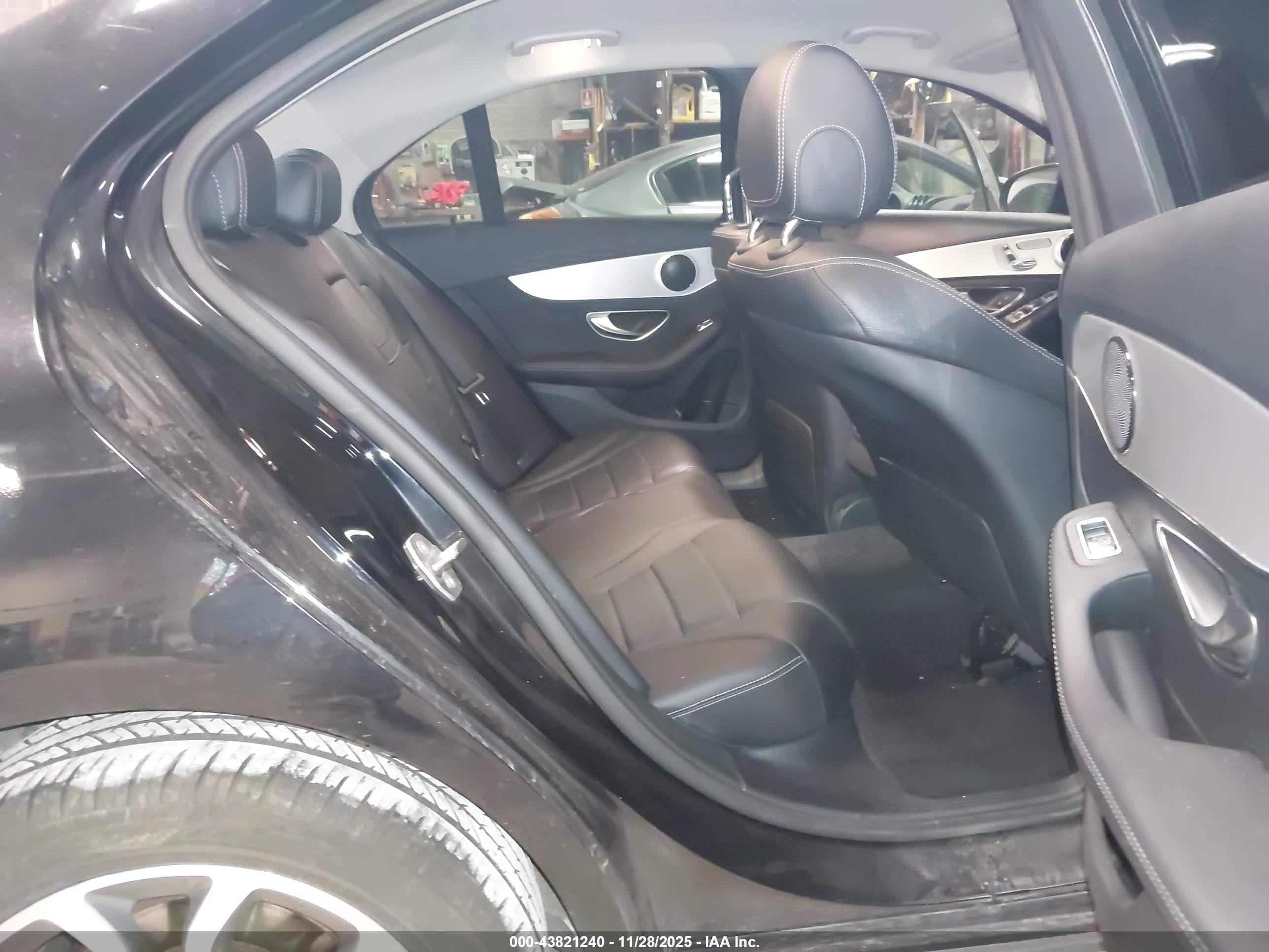 MERCEDES-BENZ C image 8