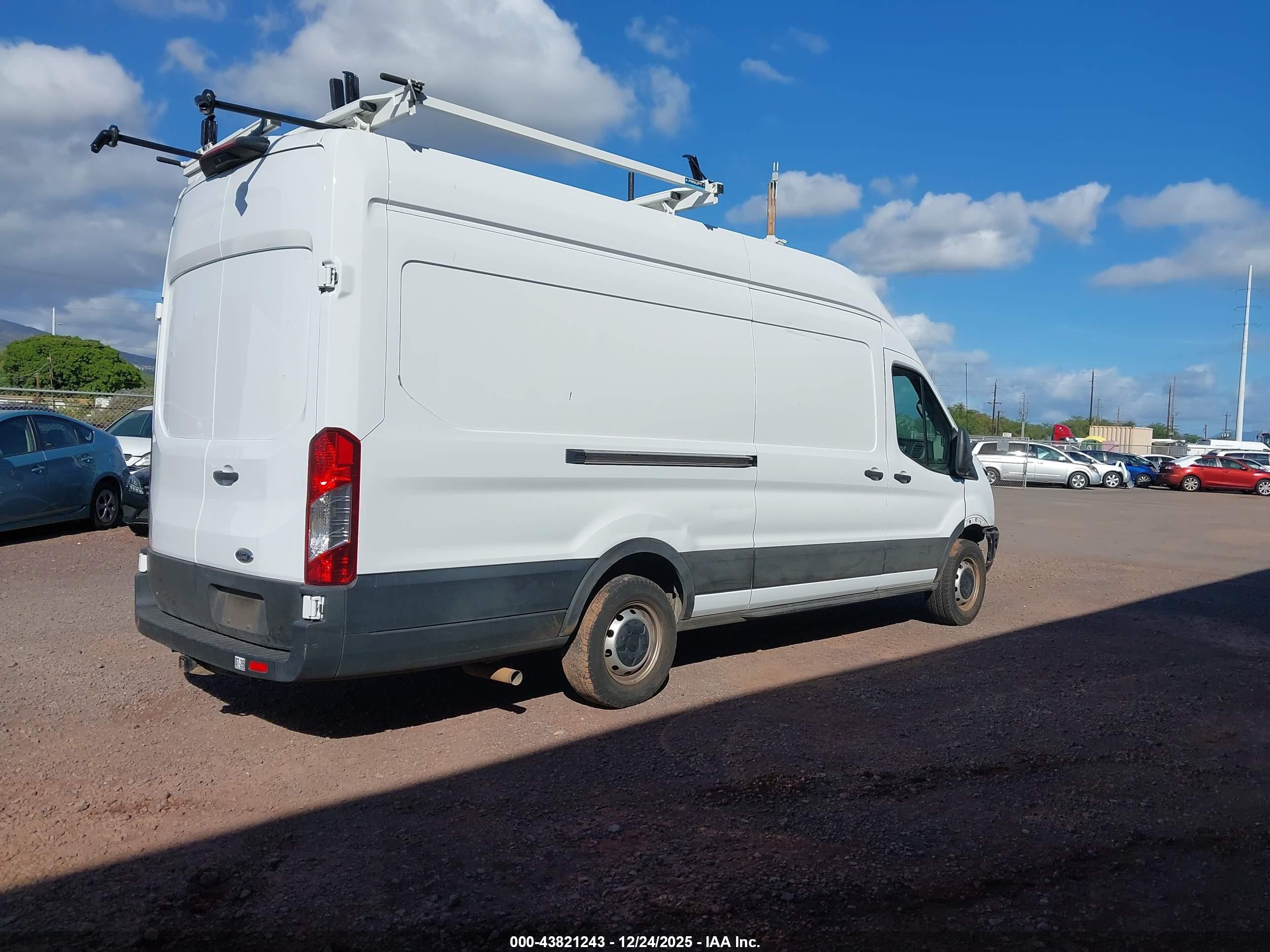 FORD TRANSIT-350 image 4