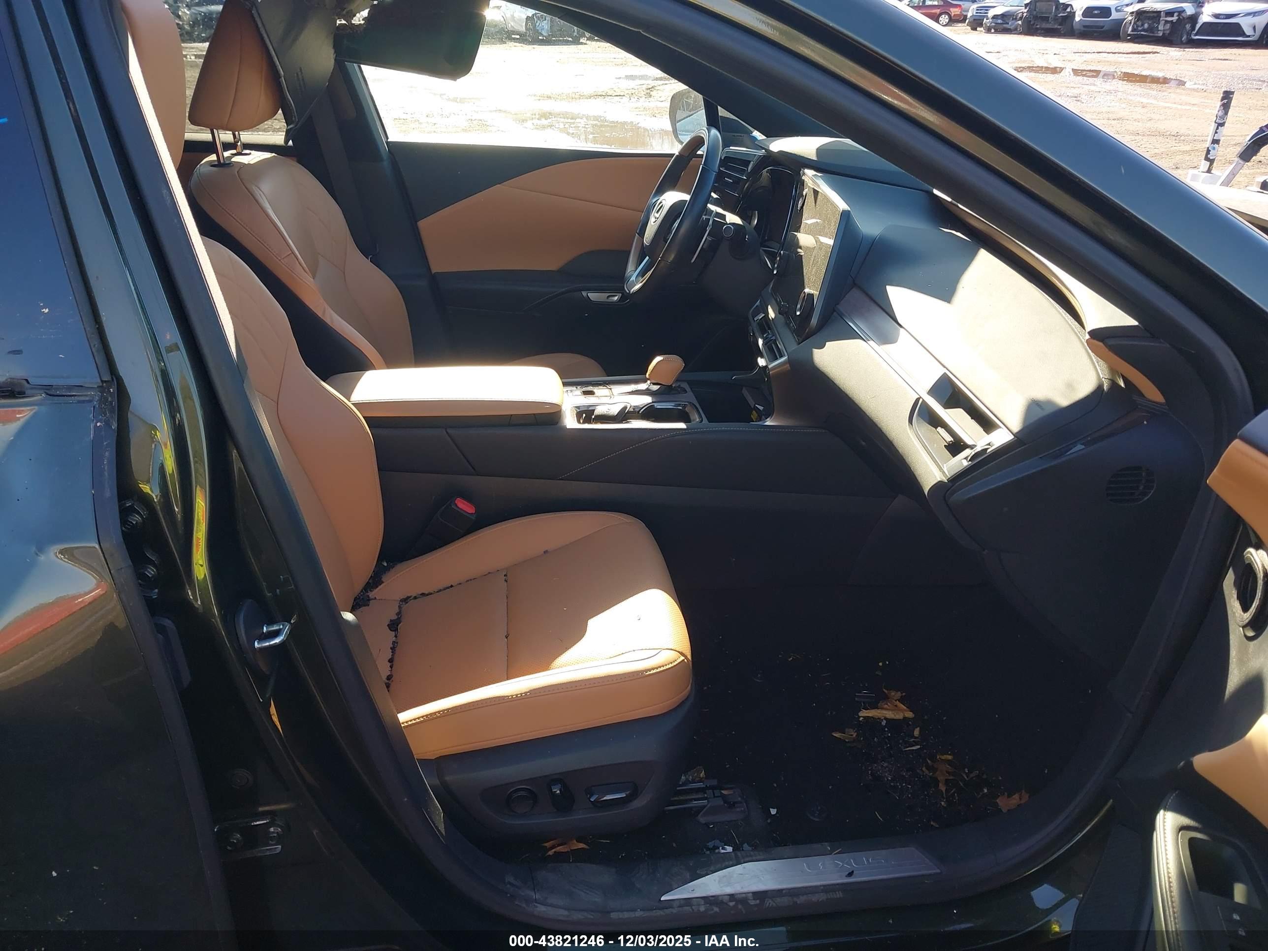 LEXUS RX image 5