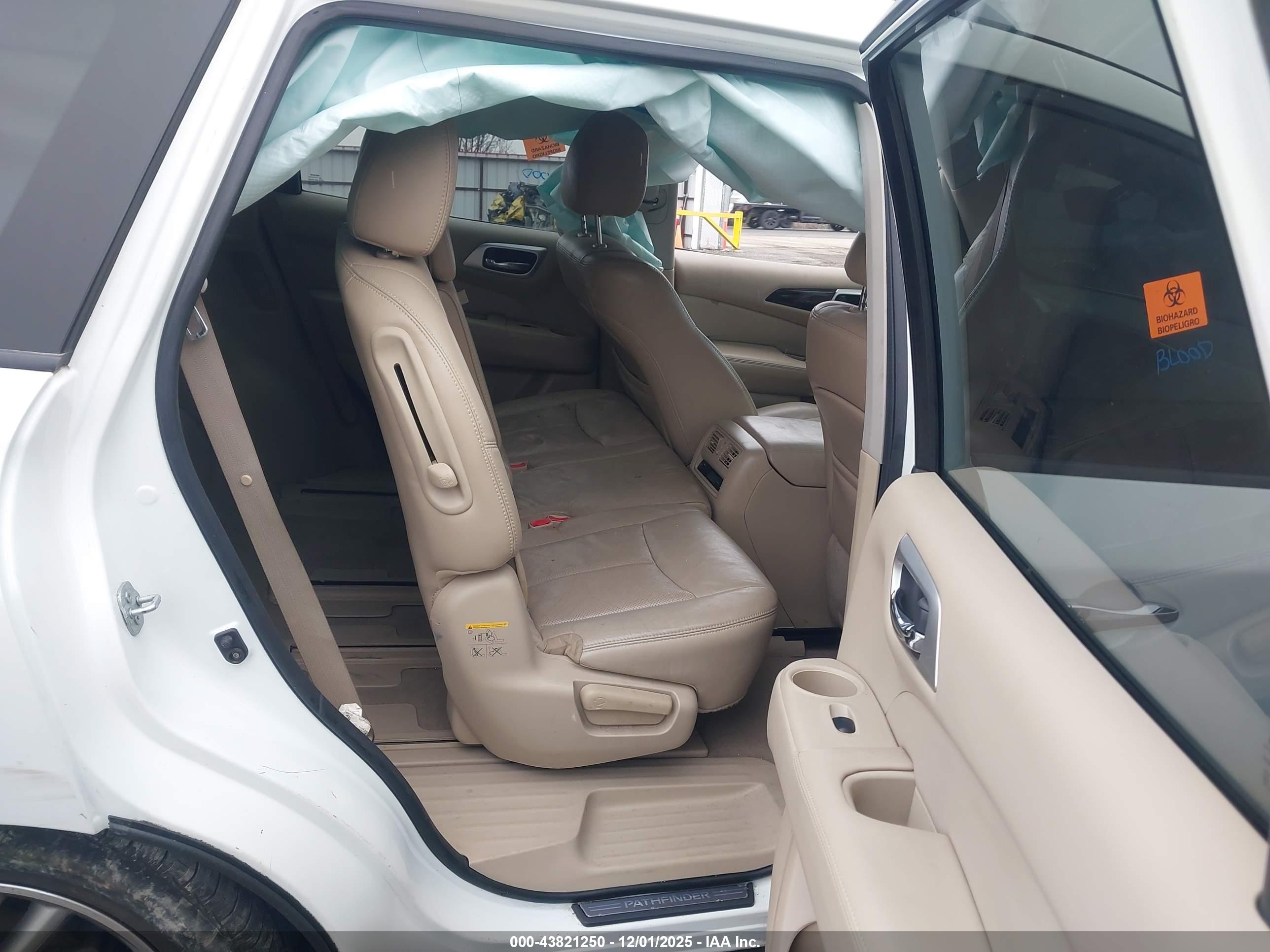 NISSAN PATHFINDER image 8