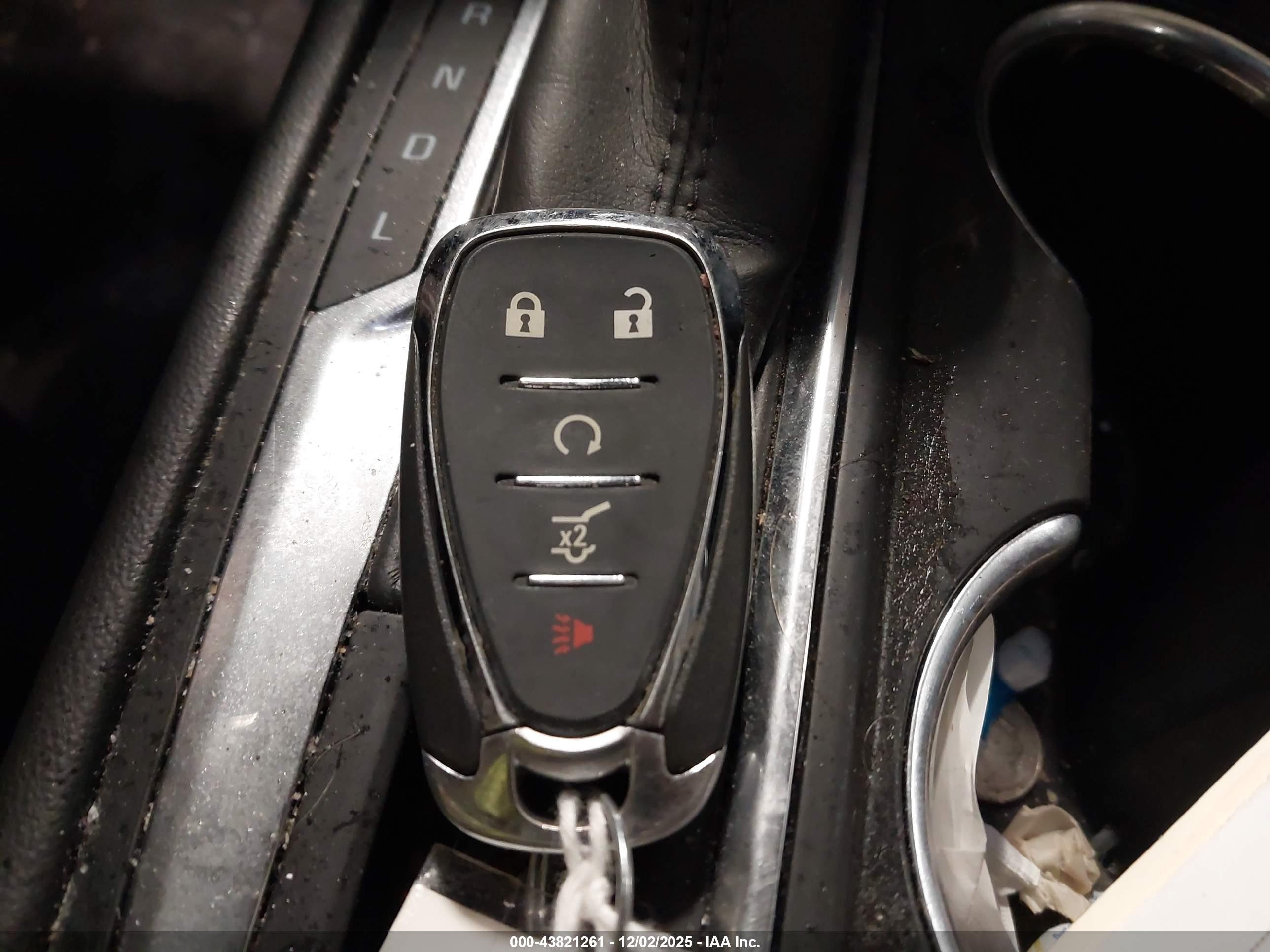 CHEVROLET EQUINOX image 11