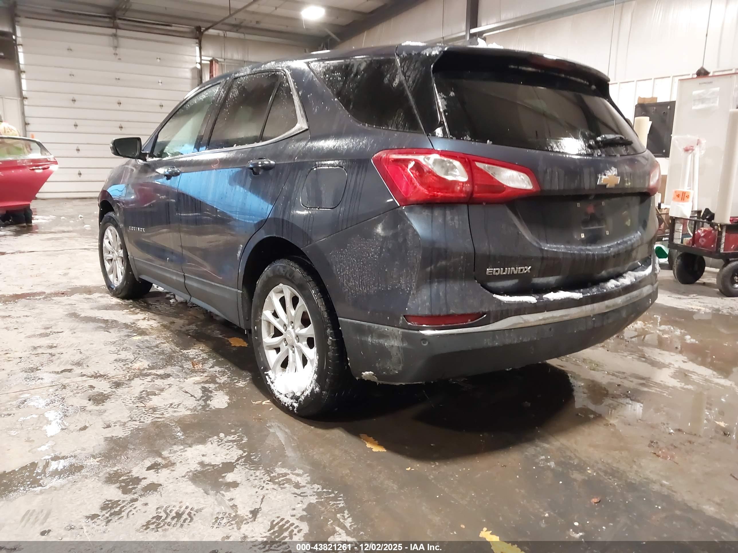 CHEVROLET EQUINOX image 3