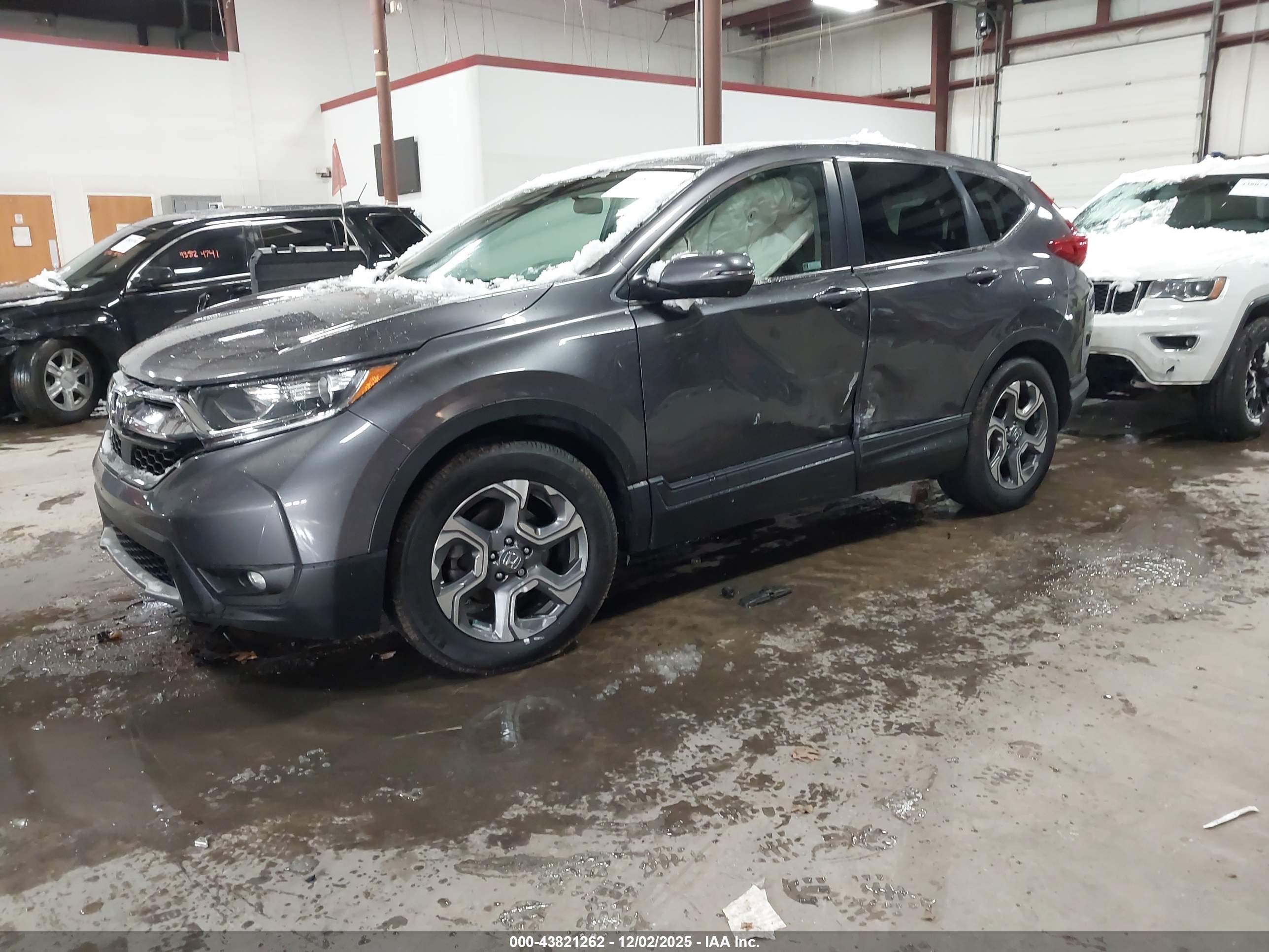HONDA CR-V image 2