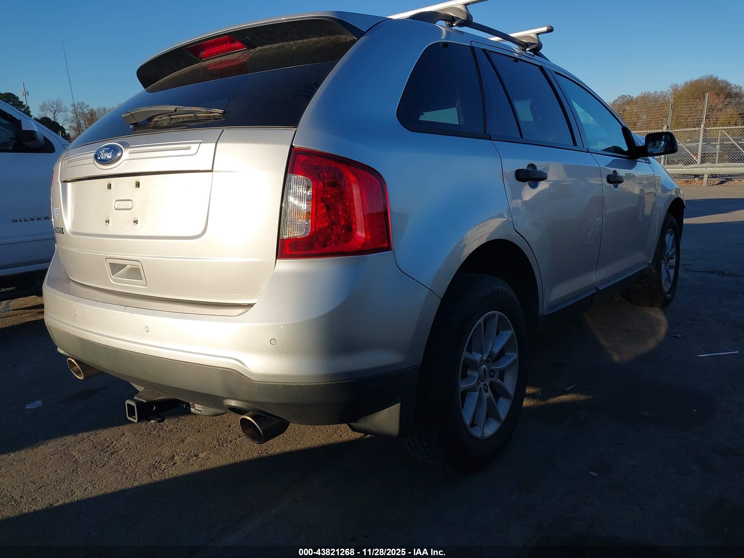 FORD EDGE image 4