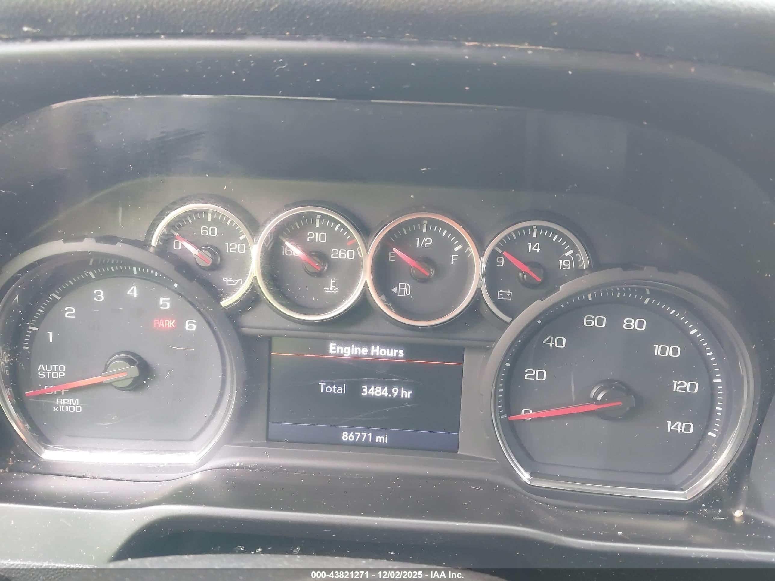 CHEVROLET SILVERADO image 7