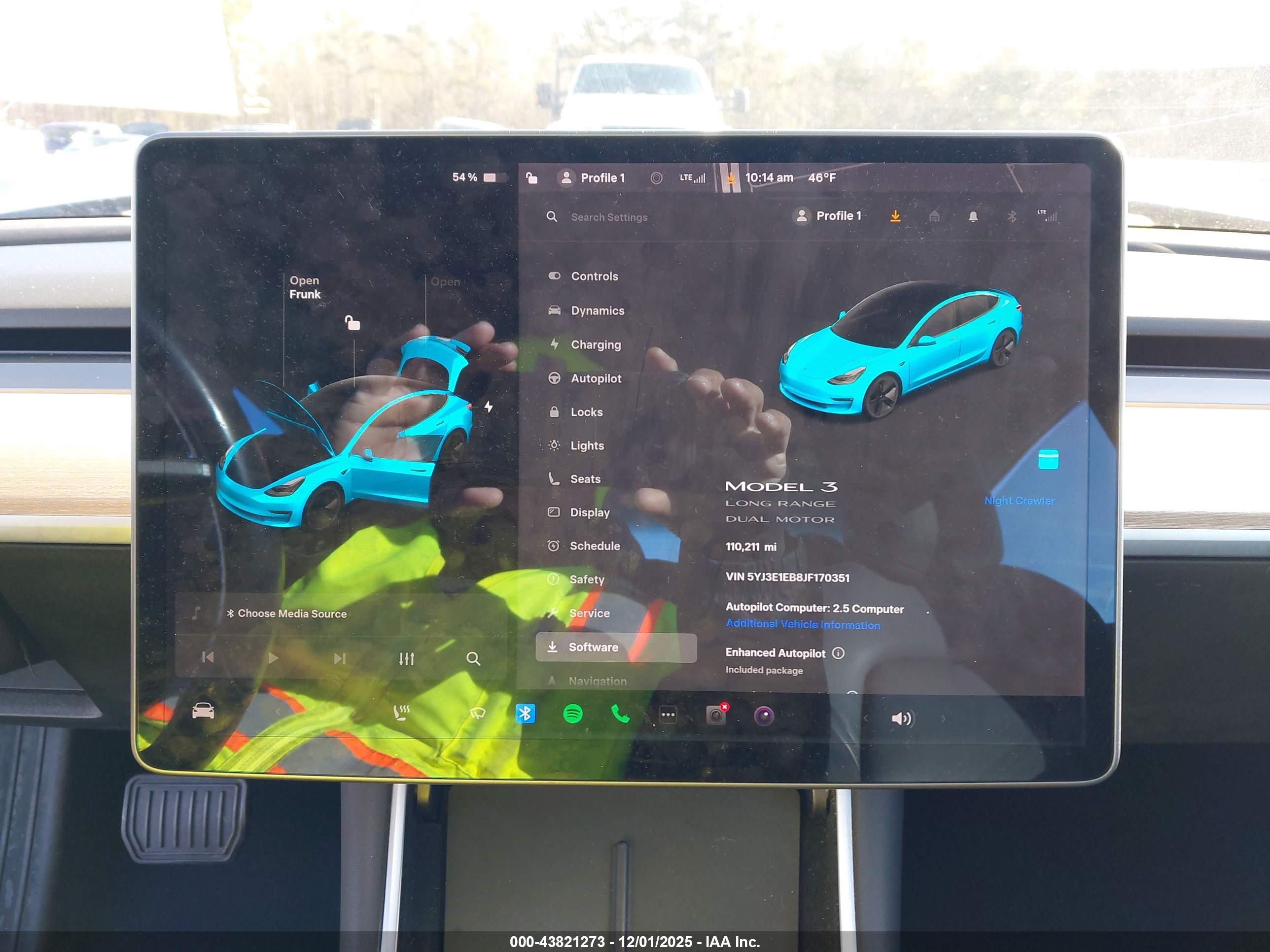 TESLA MODEL image 7