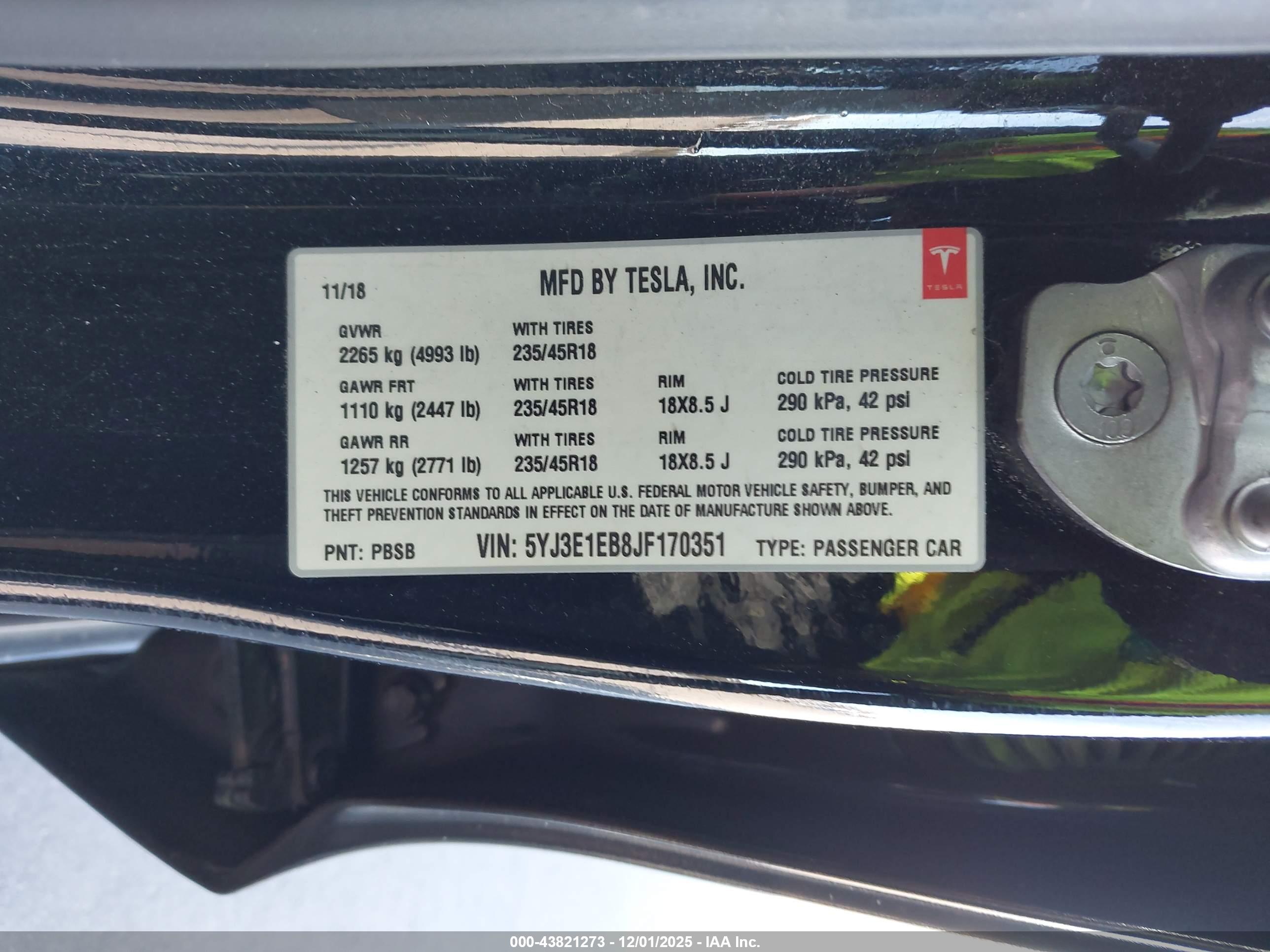 TESLA MODEL image 9