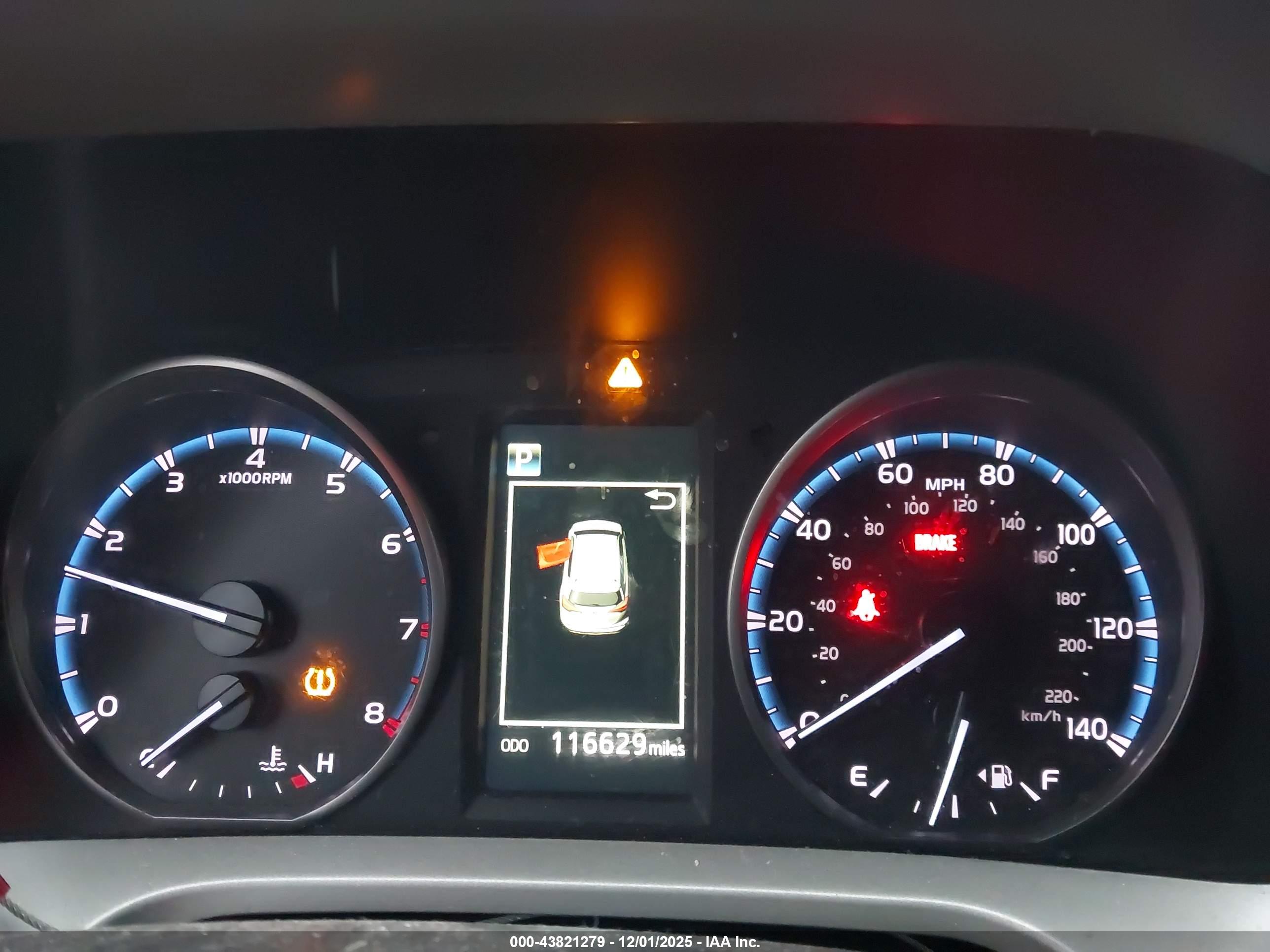 TOYOTA RAV4 image 7