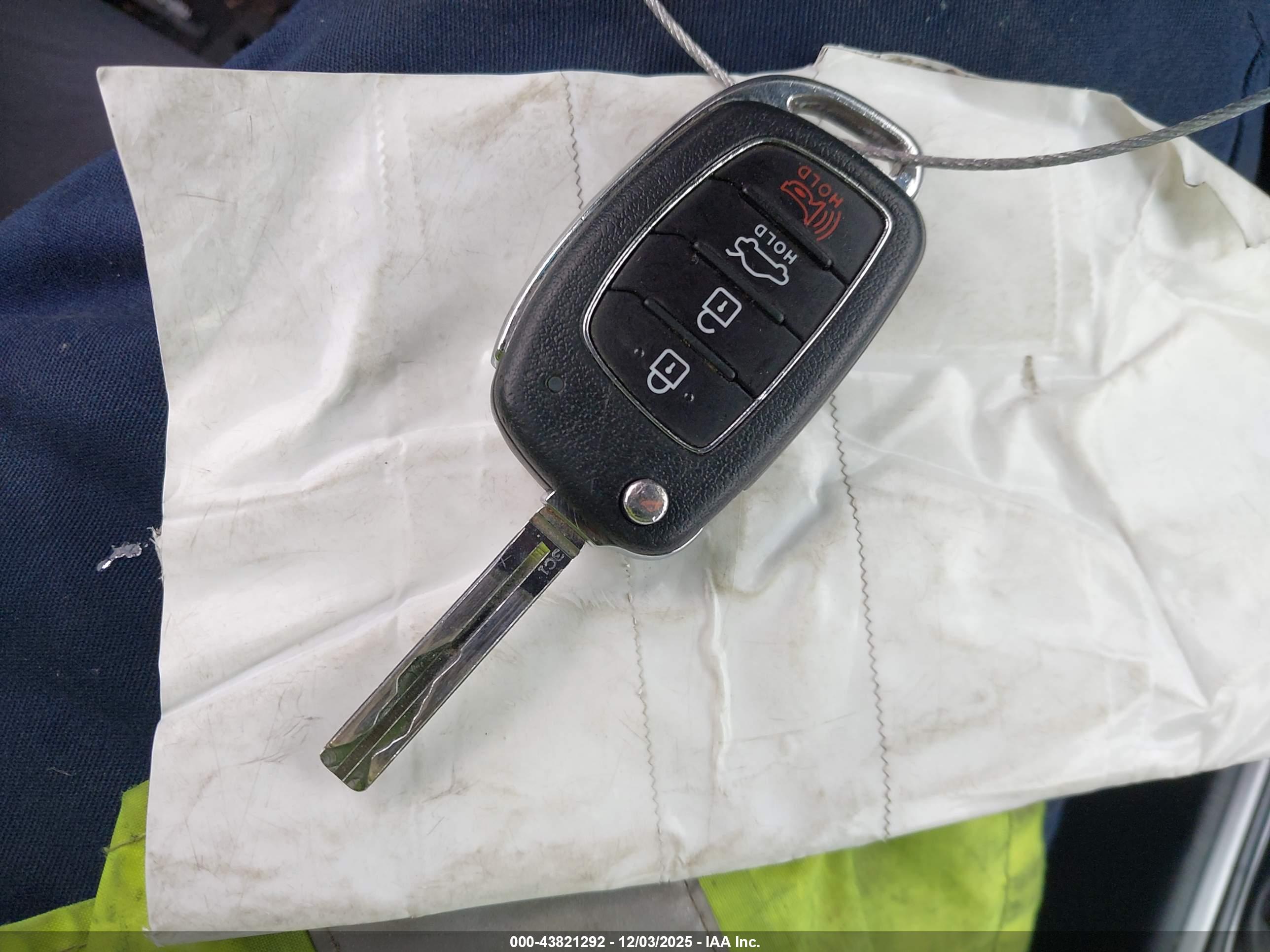HYUNDAI SONATA image 11
