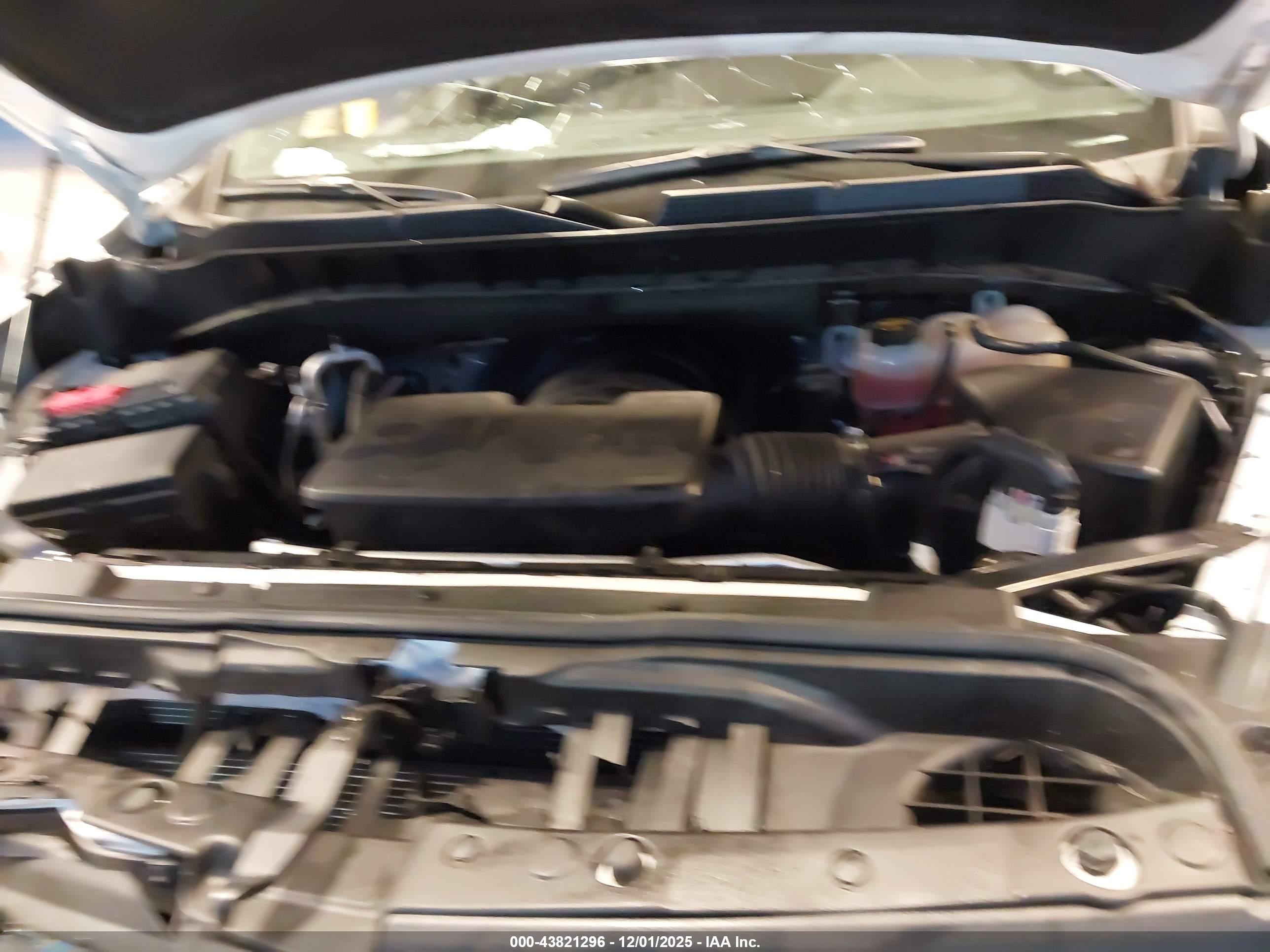 CHEVROLET SILVERADO image 10