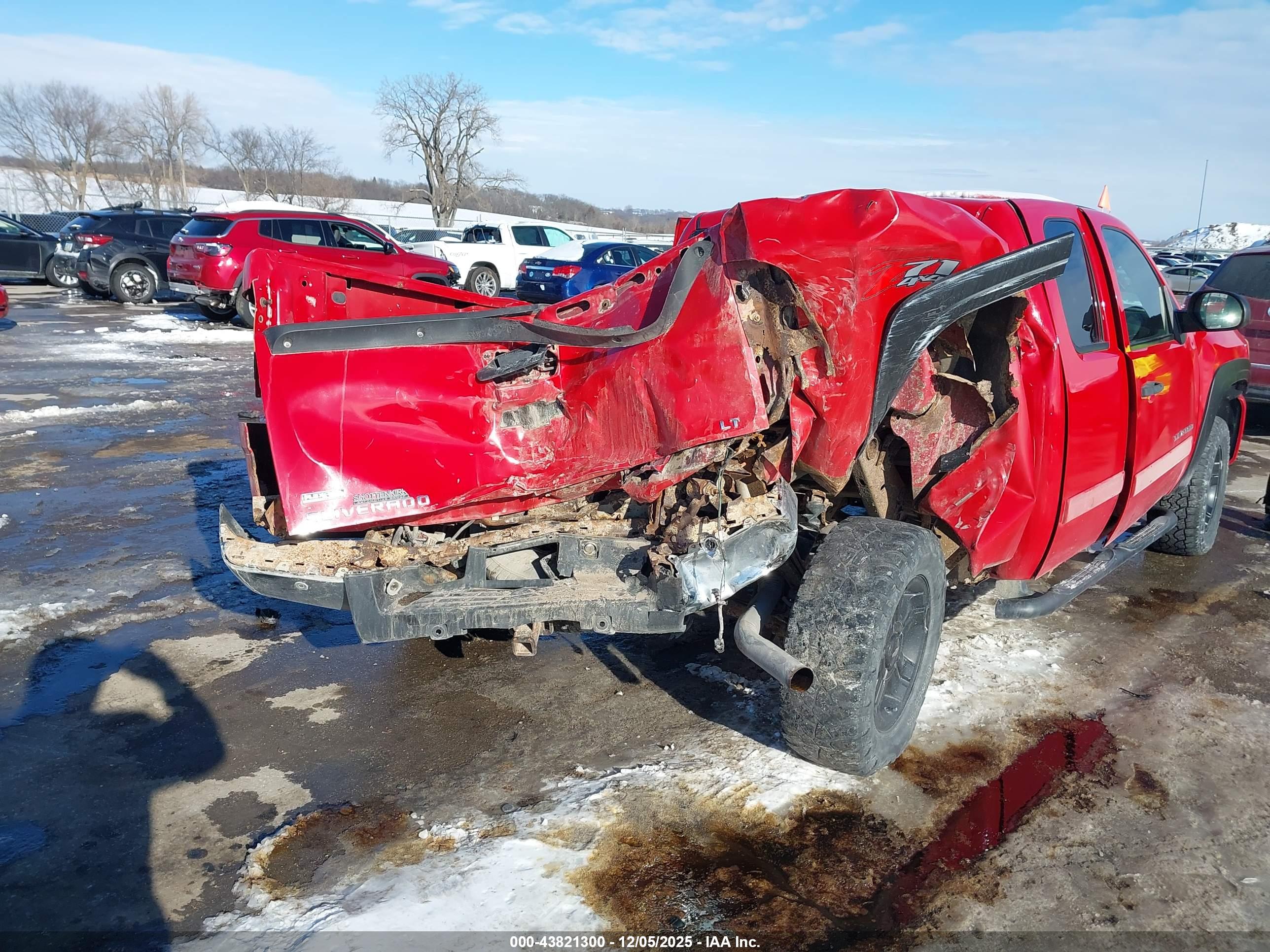 CHEVROLET SILVERADO image 4