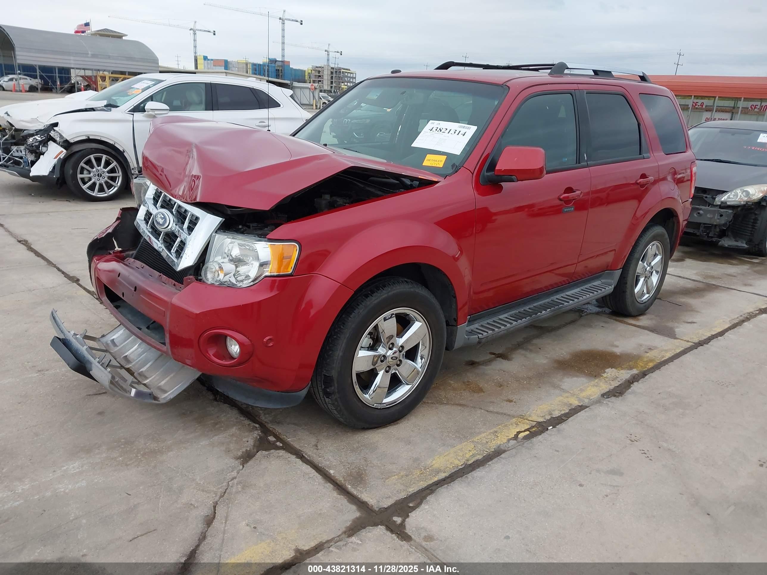 FORD ESCAPE image 2