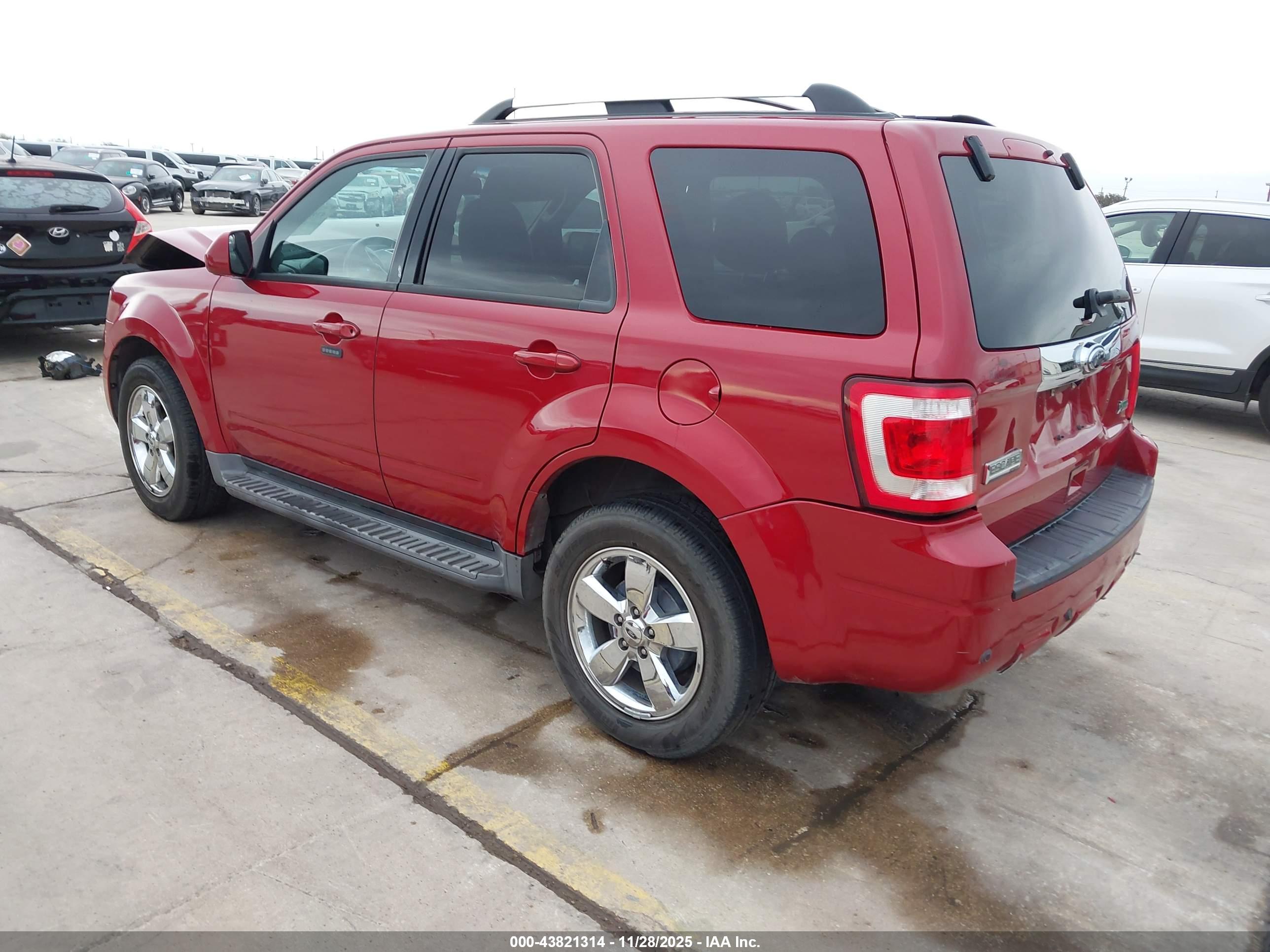 FORD ESCAPE image 3