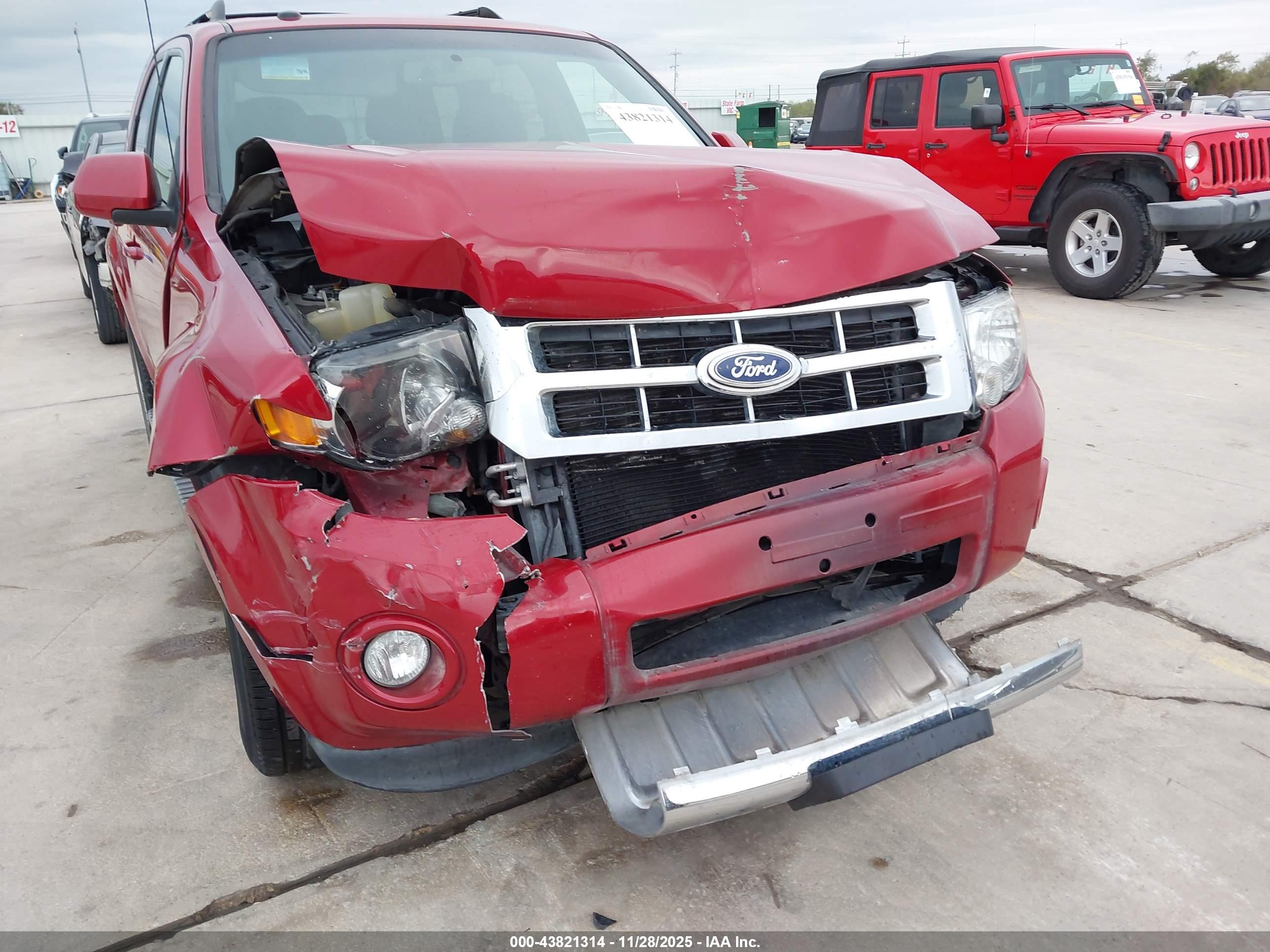 FORD ESCAPE image 6