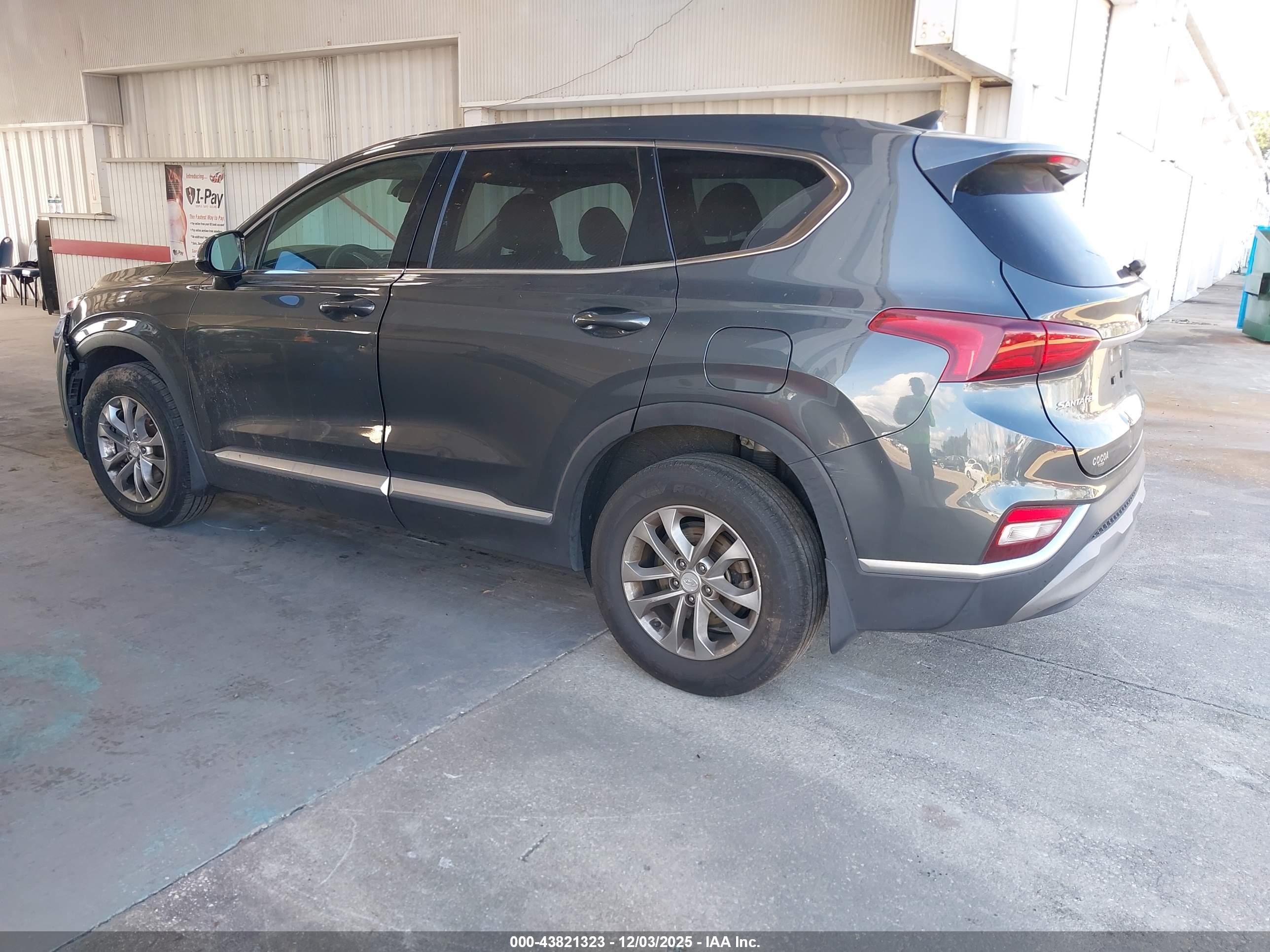 HYUNDAI SANTA image 3