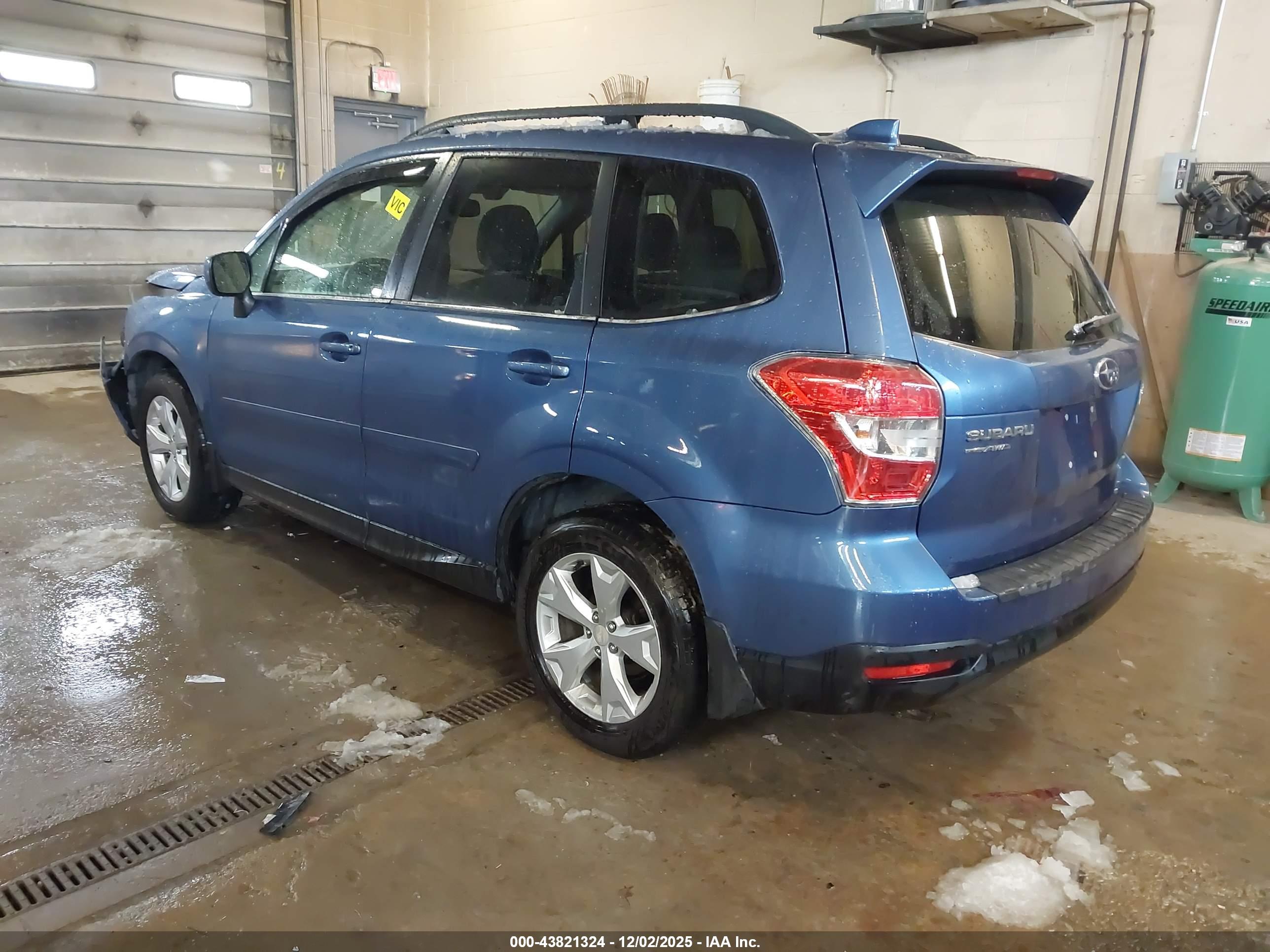 SUBARU FORESTER image 3