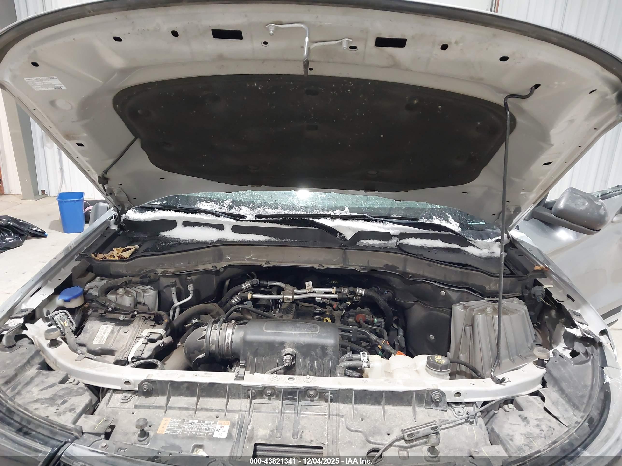 FORD EXPLORER image 10