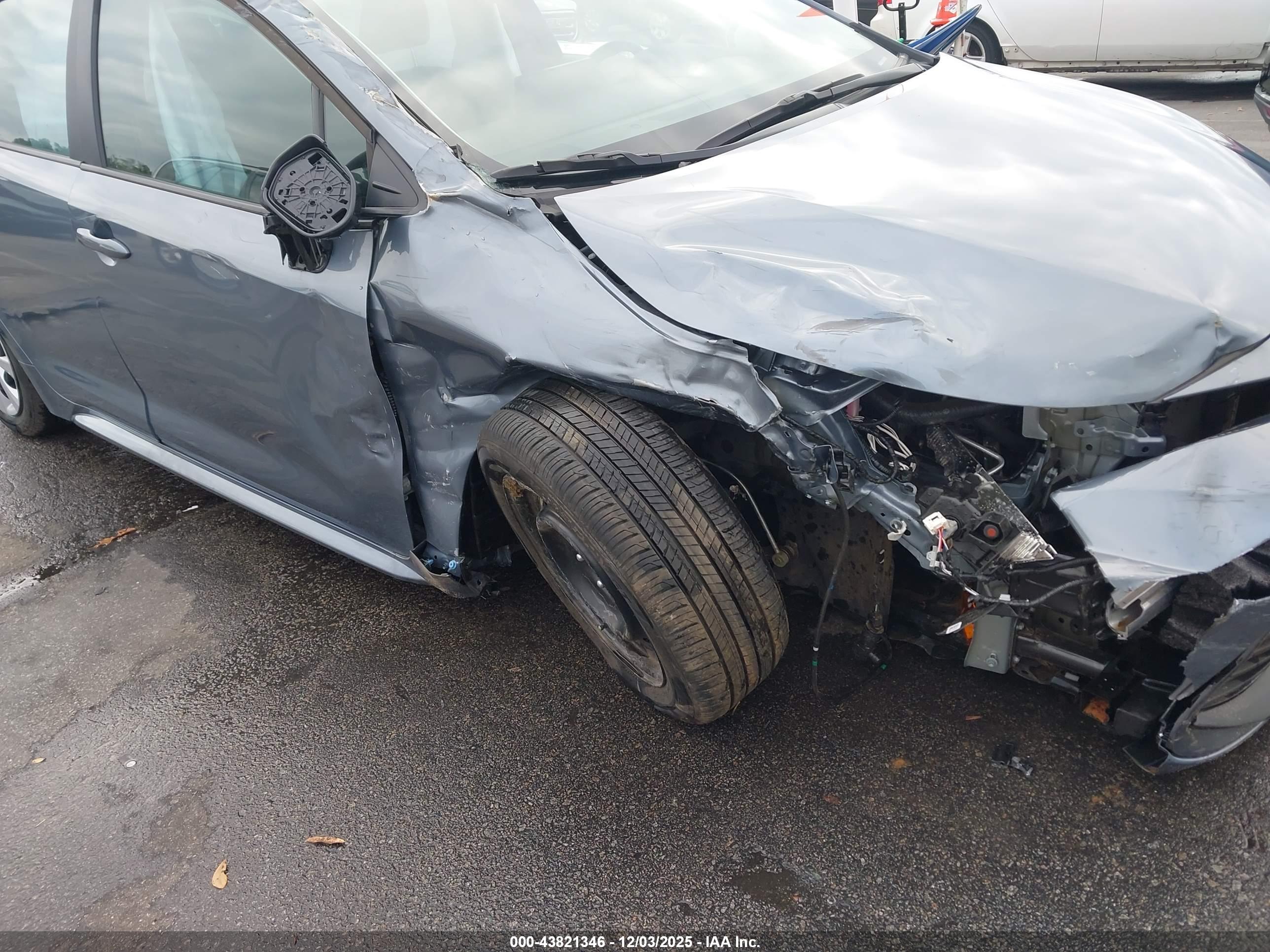 TOYOTA COROLLA image 6