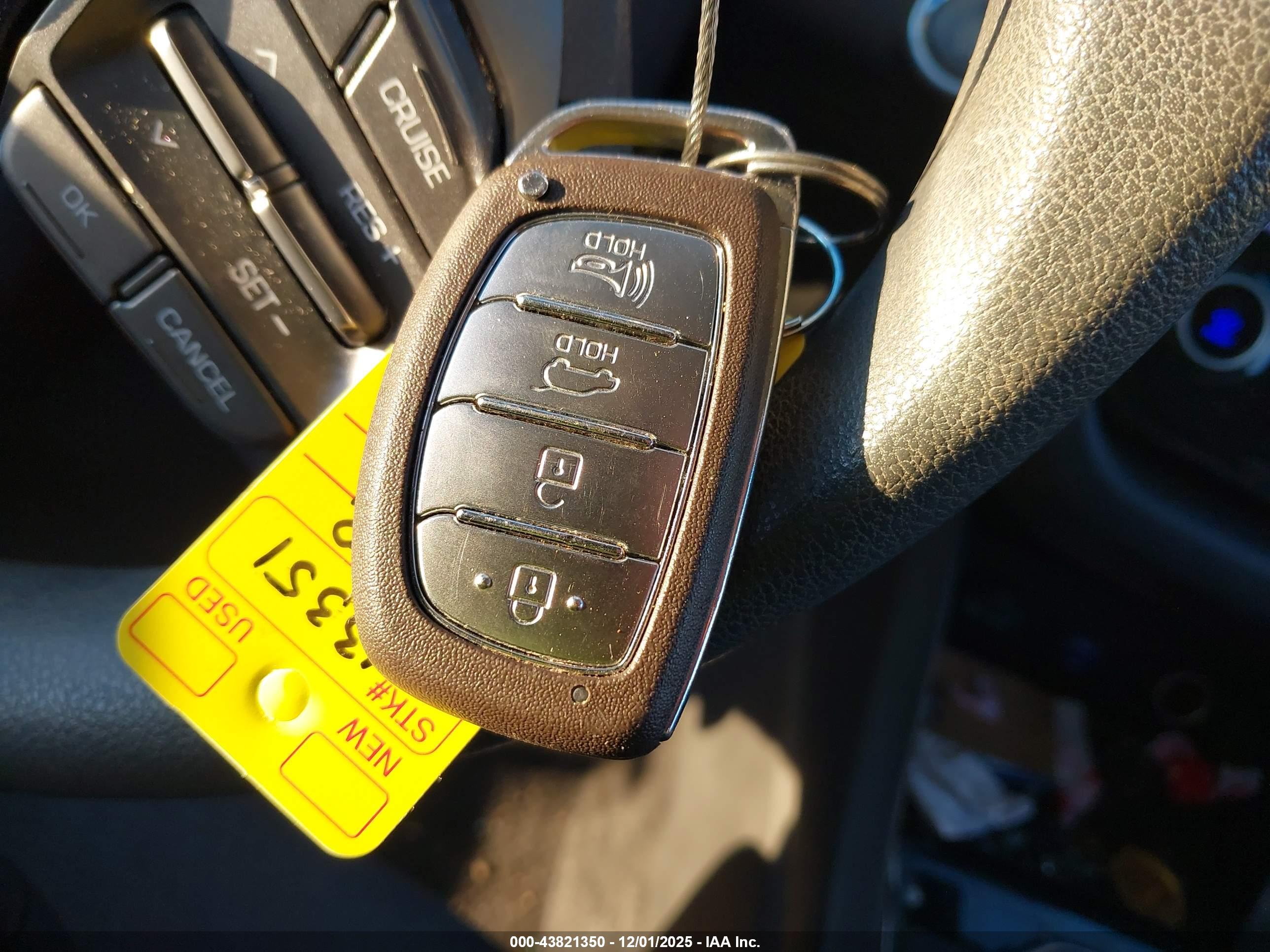 HYUNDAI IONIQ image 11