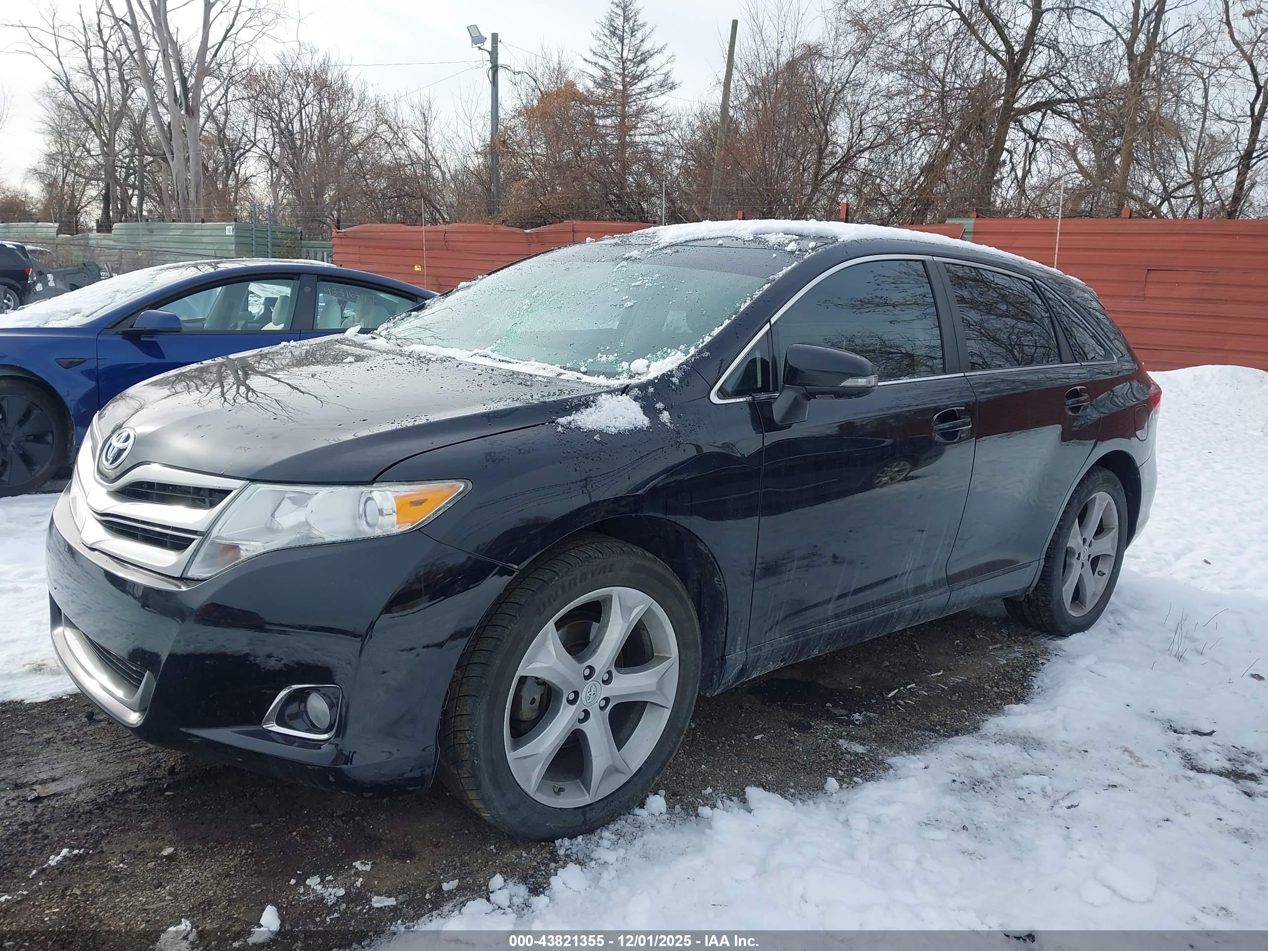 TOYOTA VENZA image 2