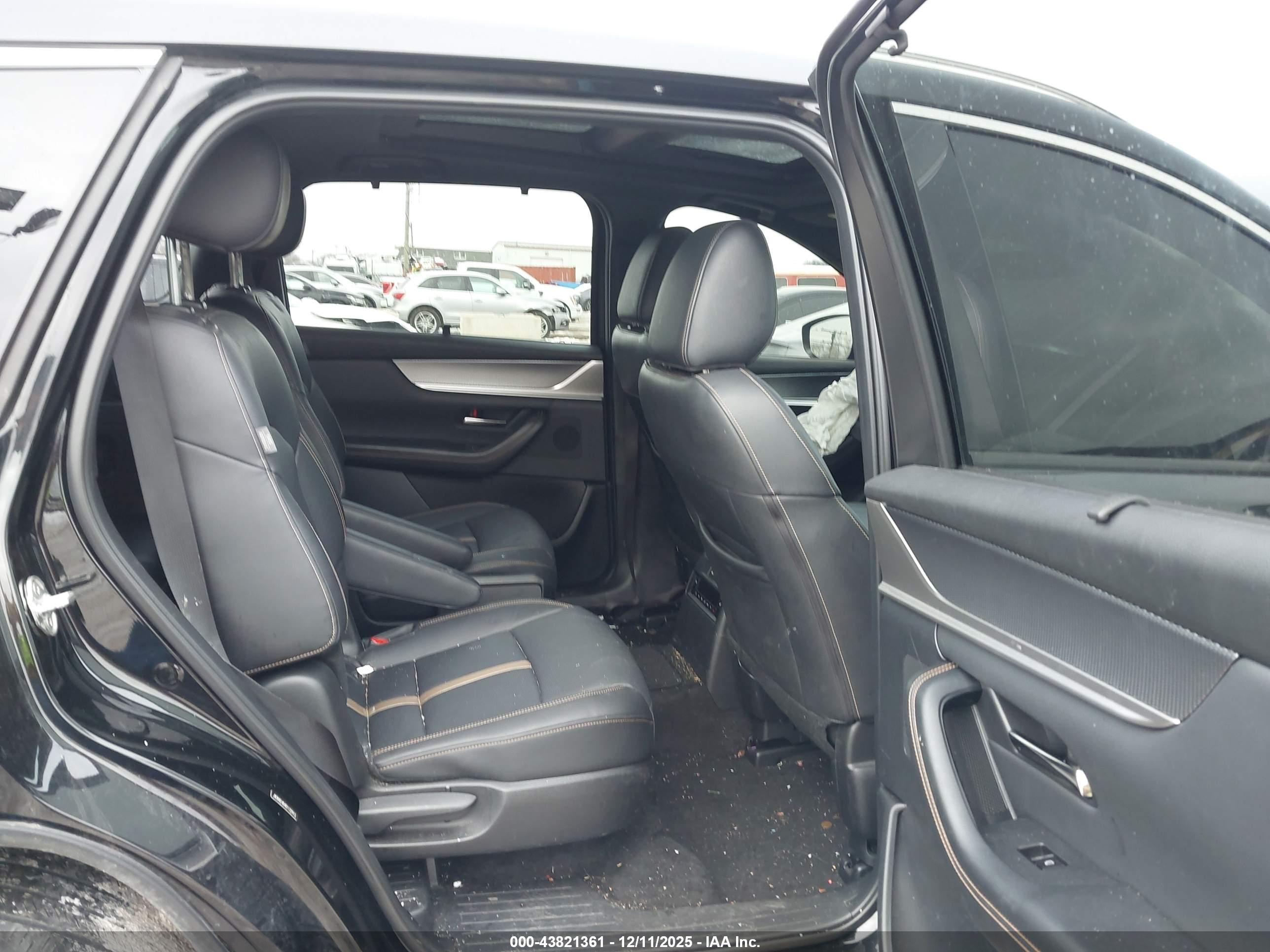 MAZDA CX-90 image 8