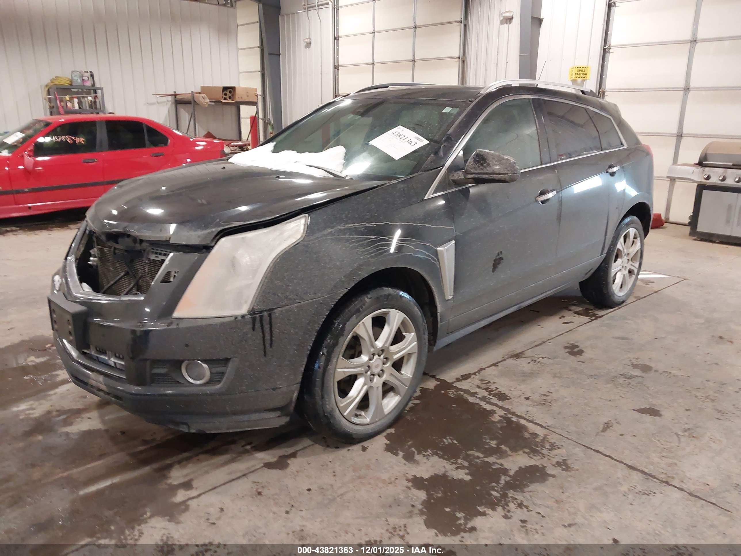 CADILLAC SRX image 2