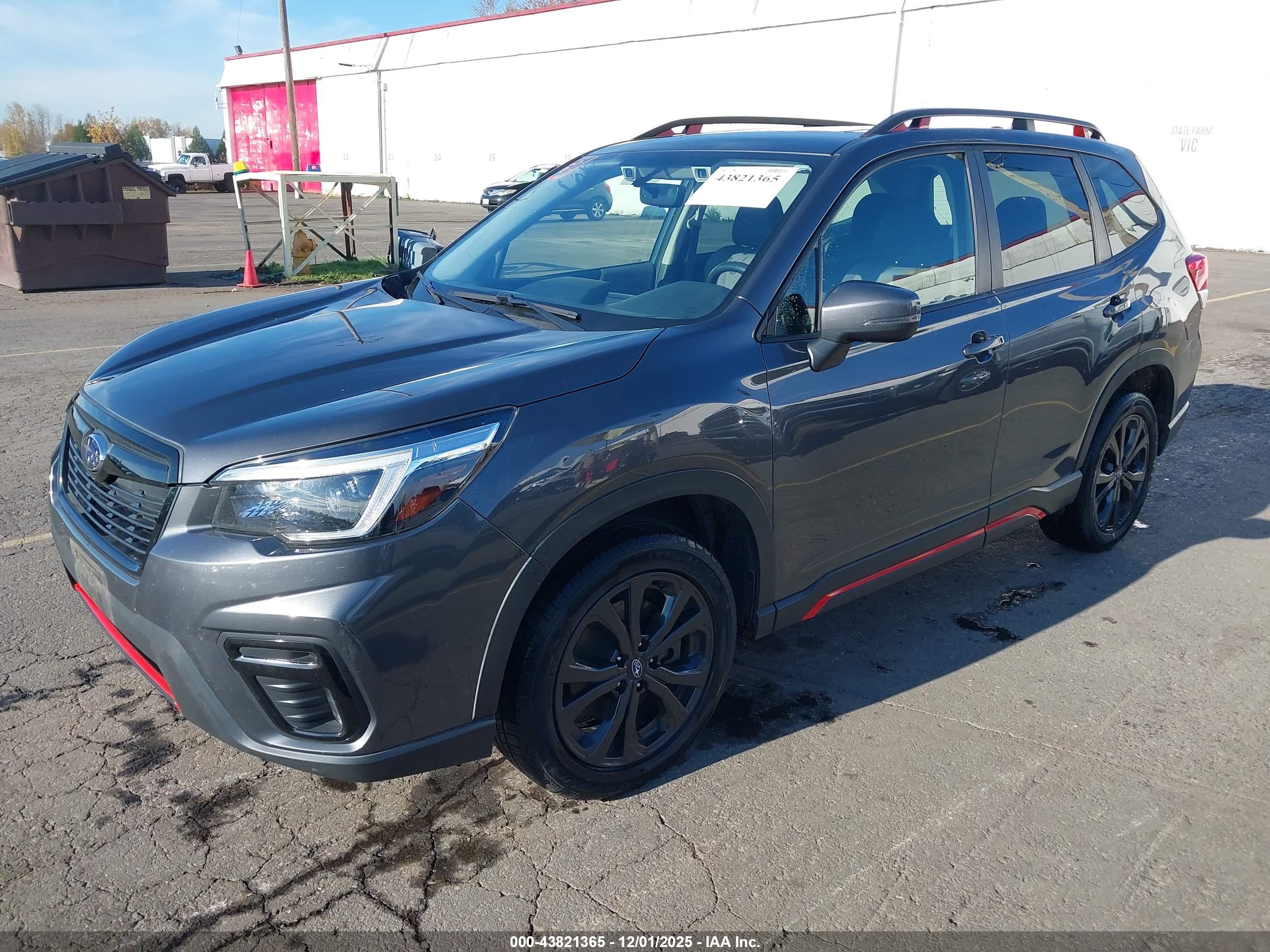 SUBARU FORESTER image 2