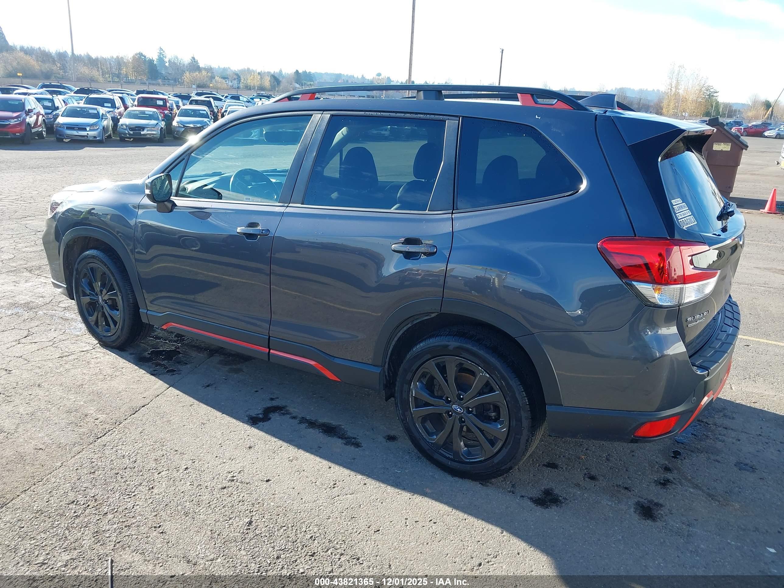 SUBARU FORESTER image 3