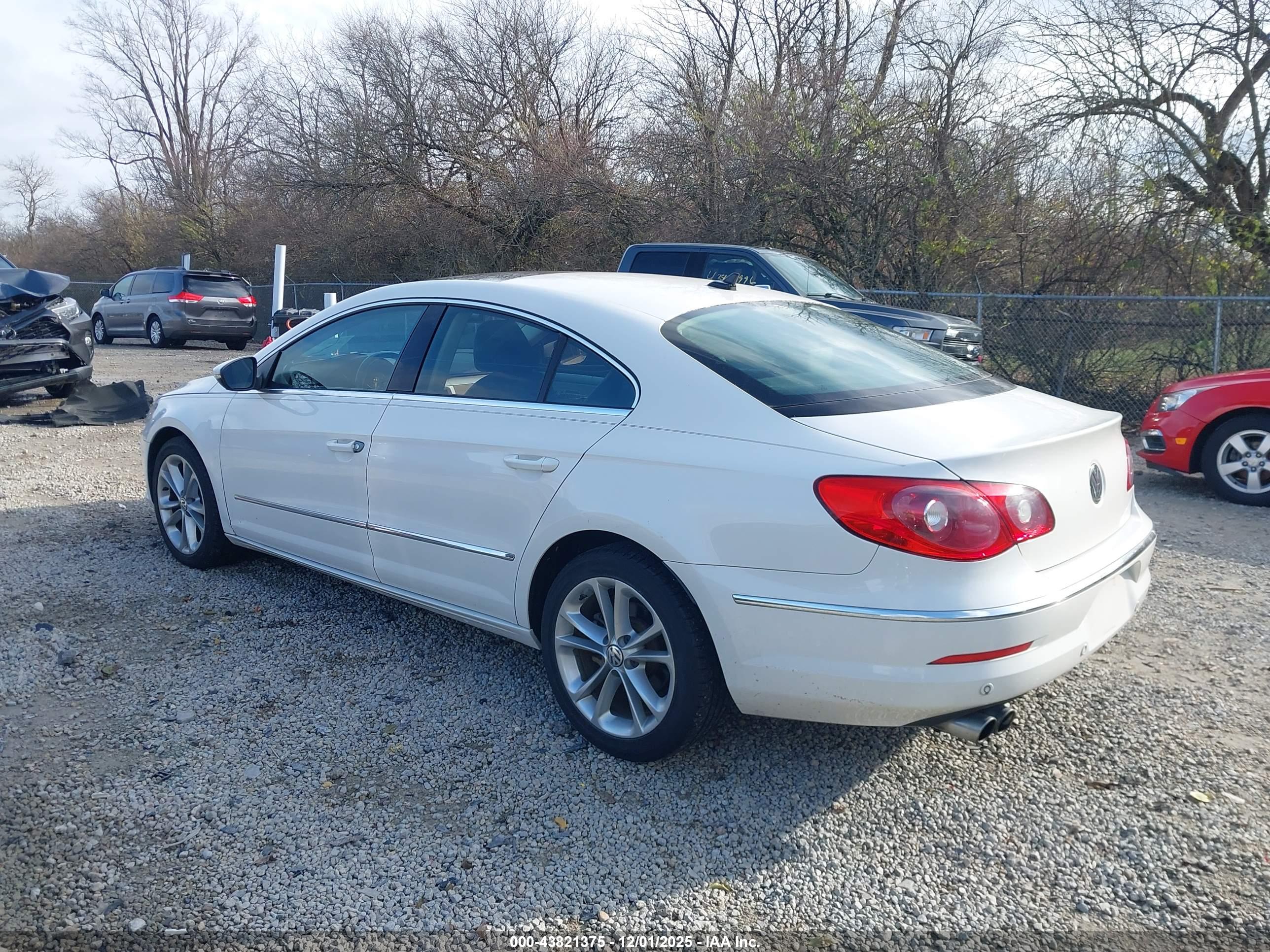 VOLKSWAGEN CC image 3