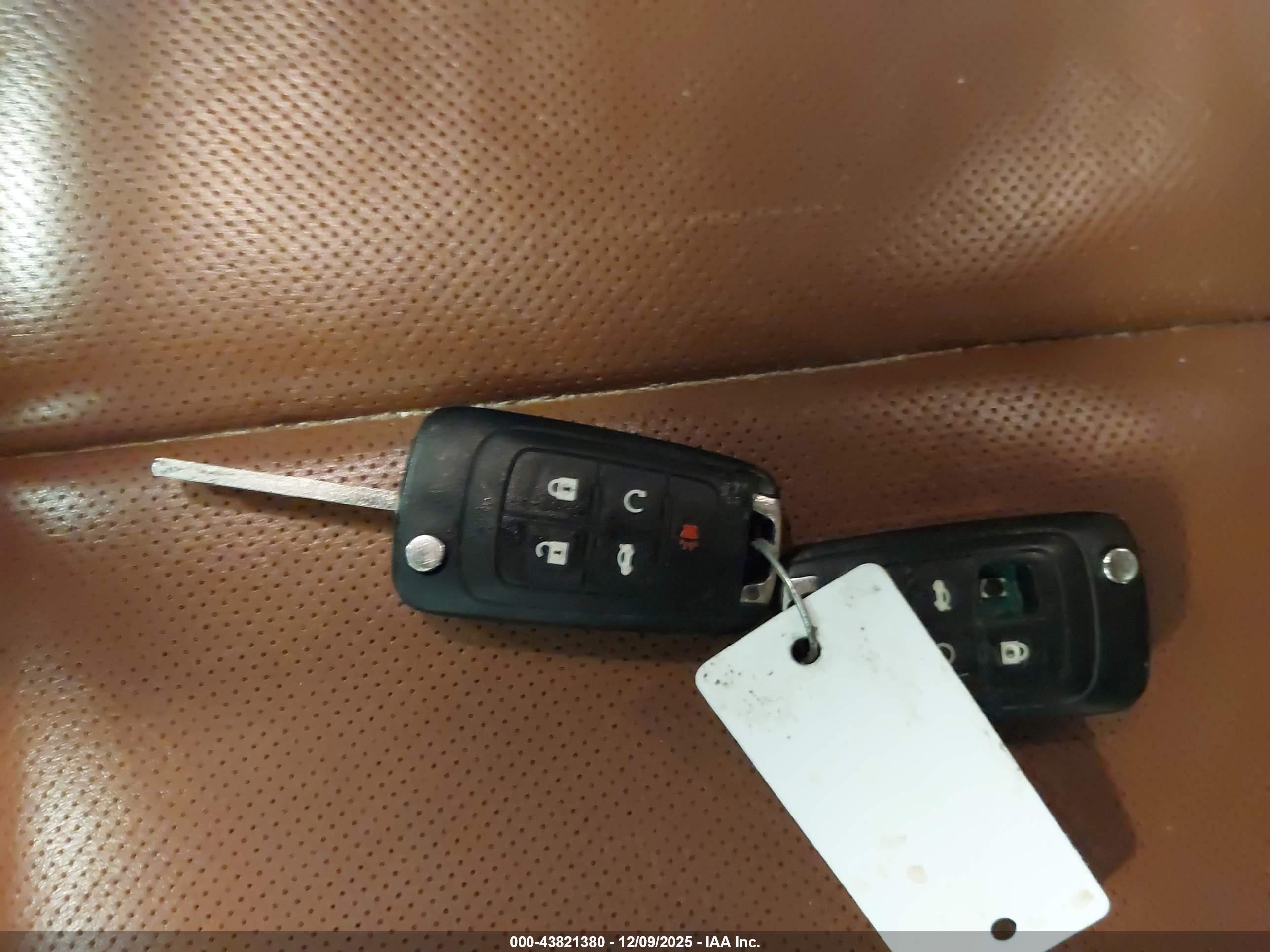 CHEVROLET EQUINOX image 11