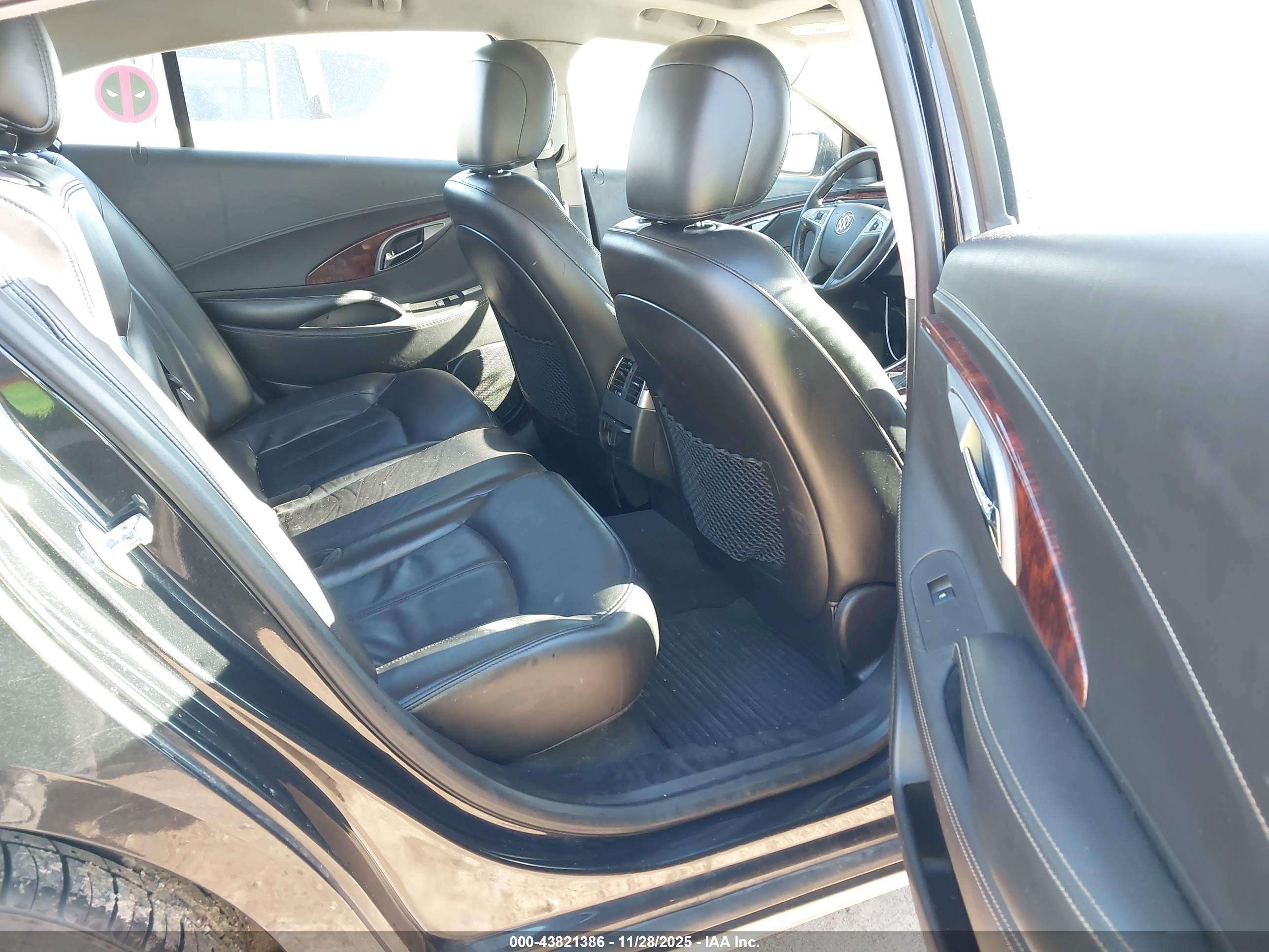 BUICK LACROSSE image 8