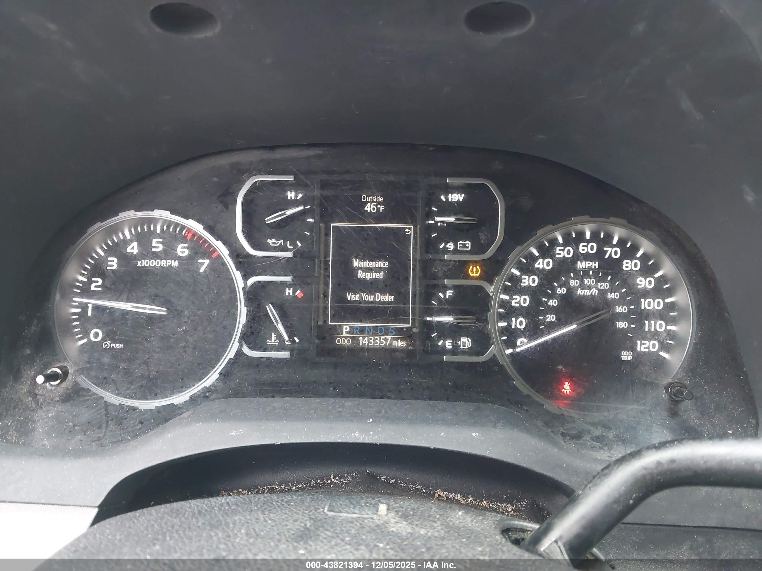 TOYOTA TUNDRA image 7