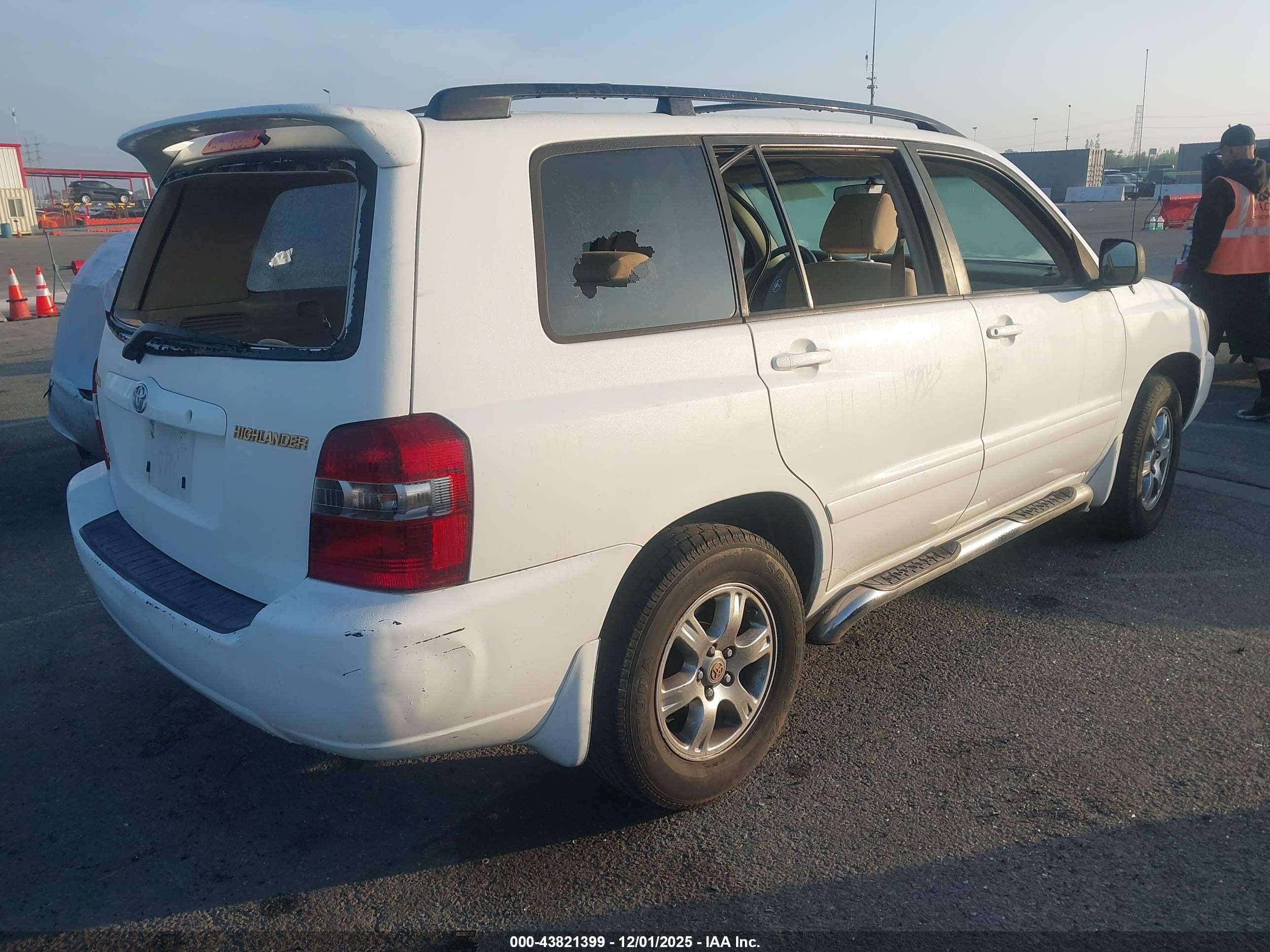 TOYOTA HIGHLANDER image 4