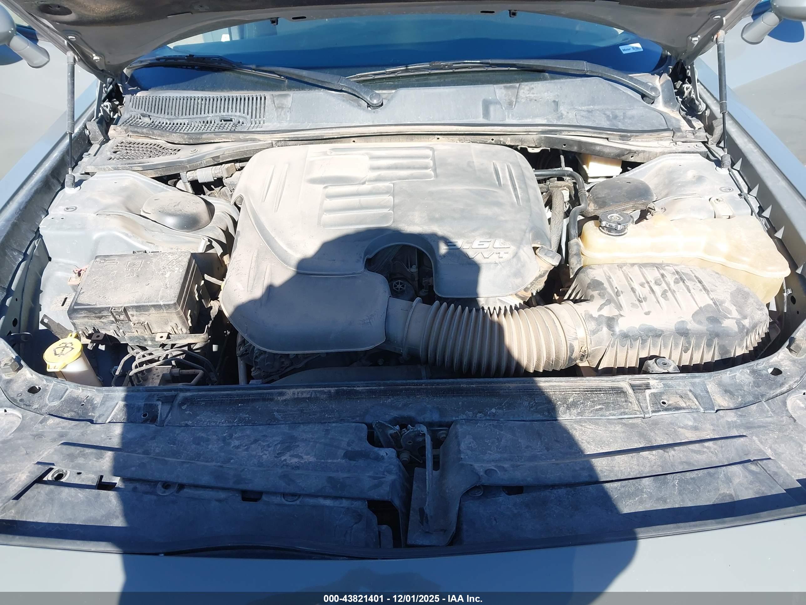 DODGE CHALLENGER image 10