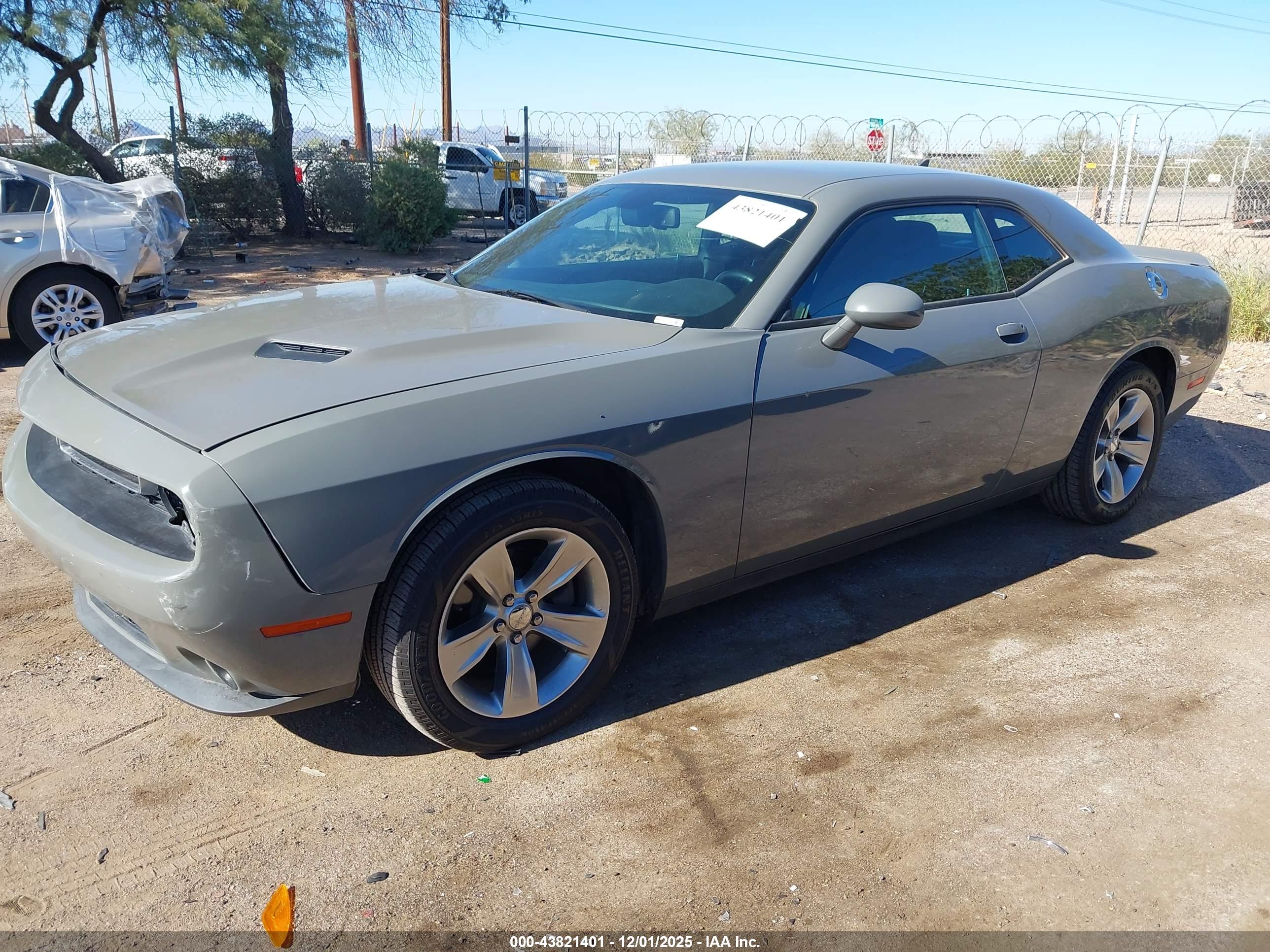 DODGE CHALLENGER image 2